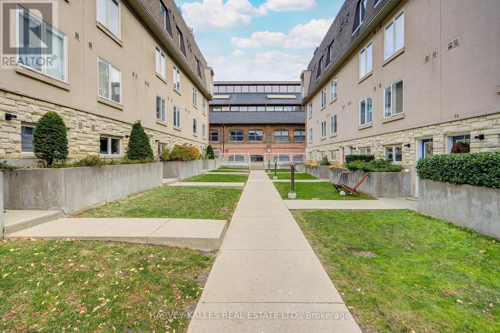 55 - 51 Foundry Avenue, Toronto, Ontario  M6H 4K7 - Photo 3 - W12574246