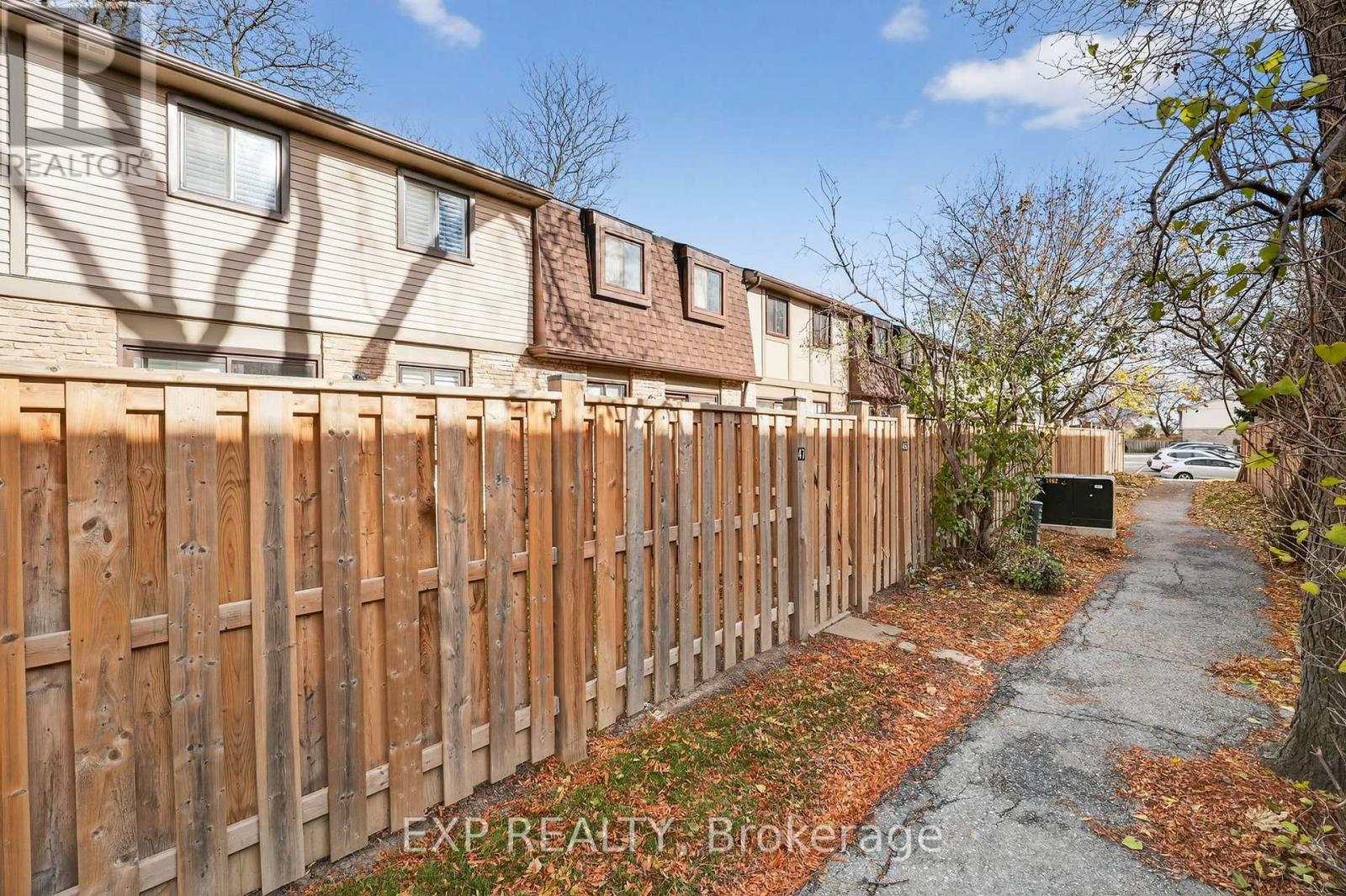 47 - 105 Hansen Road N, Brampton, Ontario  L6V 3C9 - Photo 27 - W12574270