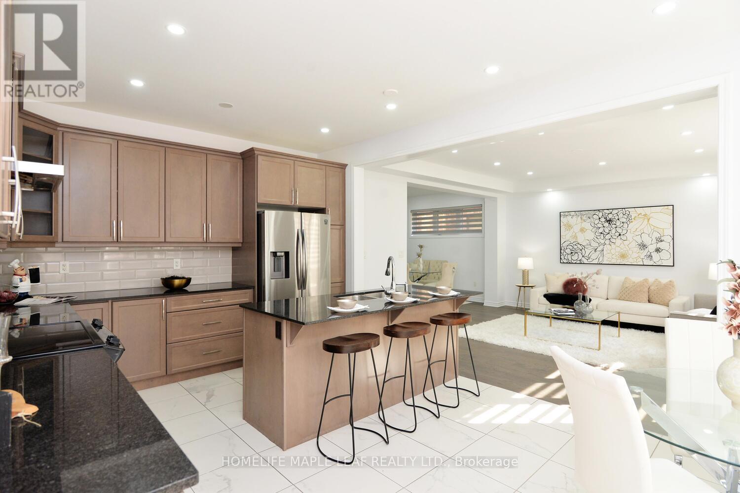 12 Eberly Woods Drive, Caledon, Ontario  L7C 4H8 - Photo 10 - W12574278