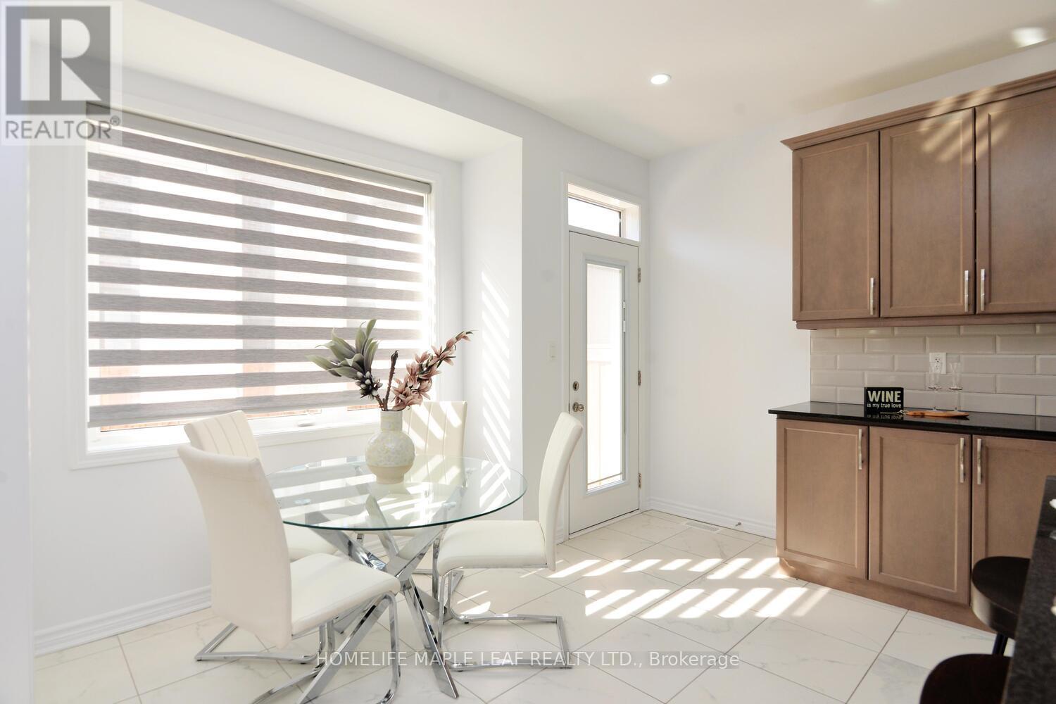 12 Eberly Woods Drive, Caledon, Ontario  L7C 4H8 - Photo 12 - W12574278