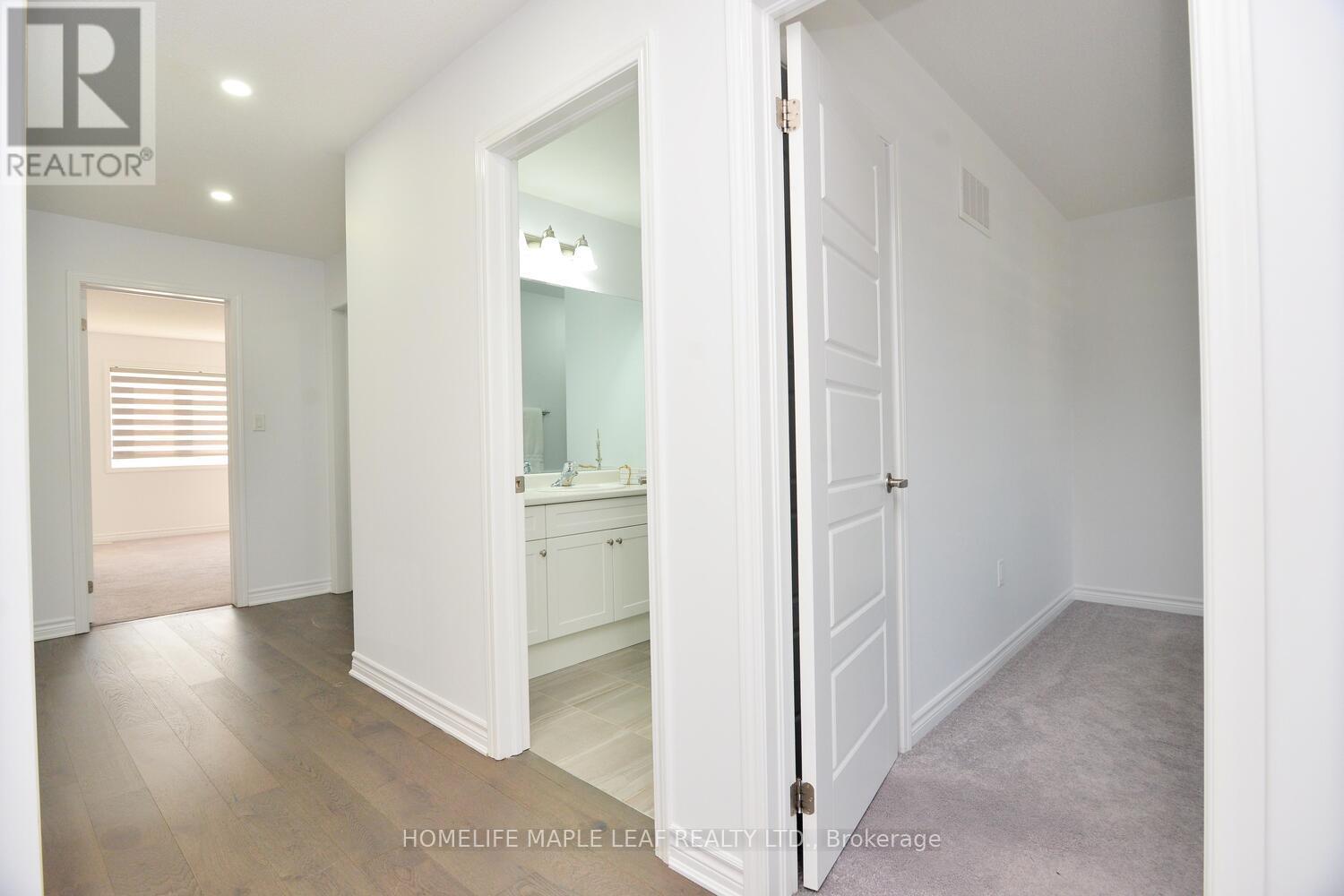 12 Eberly Woods Drive, Caledon, Ontario  L7C 4H8 - Photo 17 - W12574278