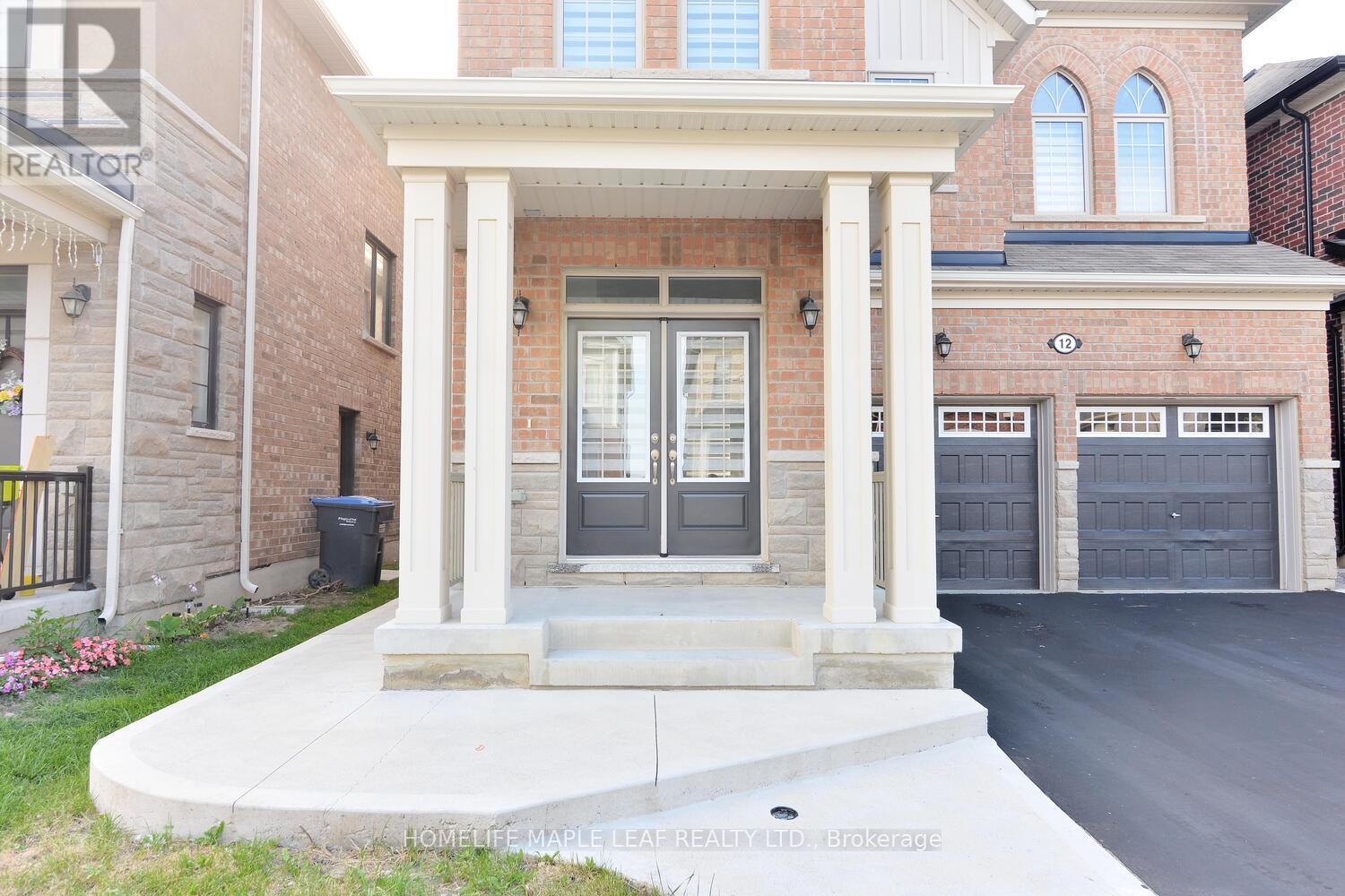 12 Eberly Woods Drive, Caledon, Ontario  L7C 4H8 - Photo 3 - W12574278