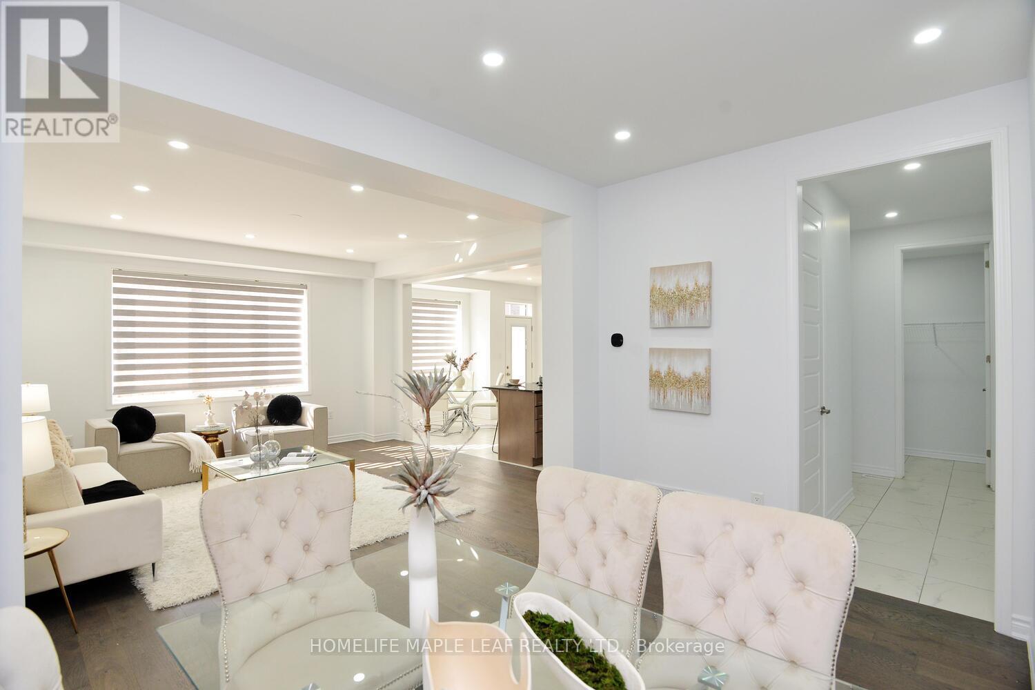 12 Eberly Woods Drive, Caledon, Ontario  L7C 4H8 - Photo 6 - W12574278