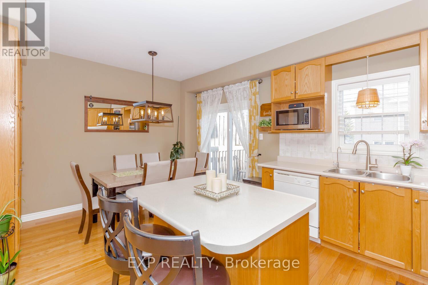 6941 Haines Artist Way, Mississauga, Ontario  L5W 1B6 - Photo 11 - W12574292