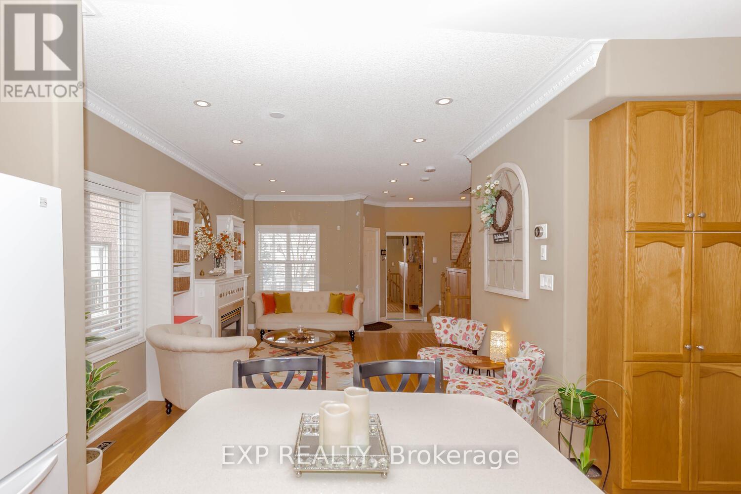 6941 Haines Artist Way, Mississauga, Ontario  L5W 1B6 - Photo 13 - W12574292