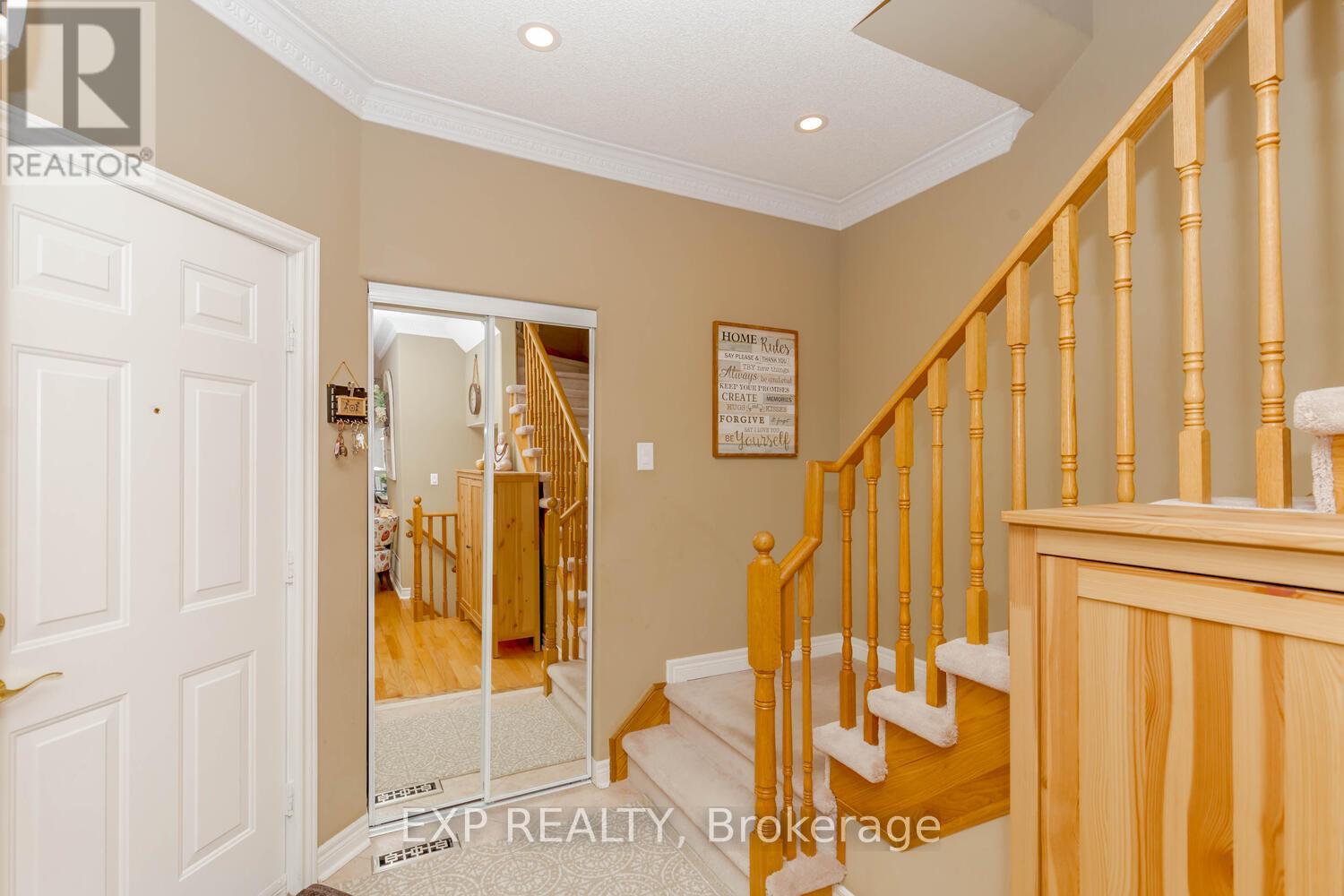 6941 Haines Artist Way, Mississauga, Ontario  L5W 1B6 - Photo 5 - W12574292