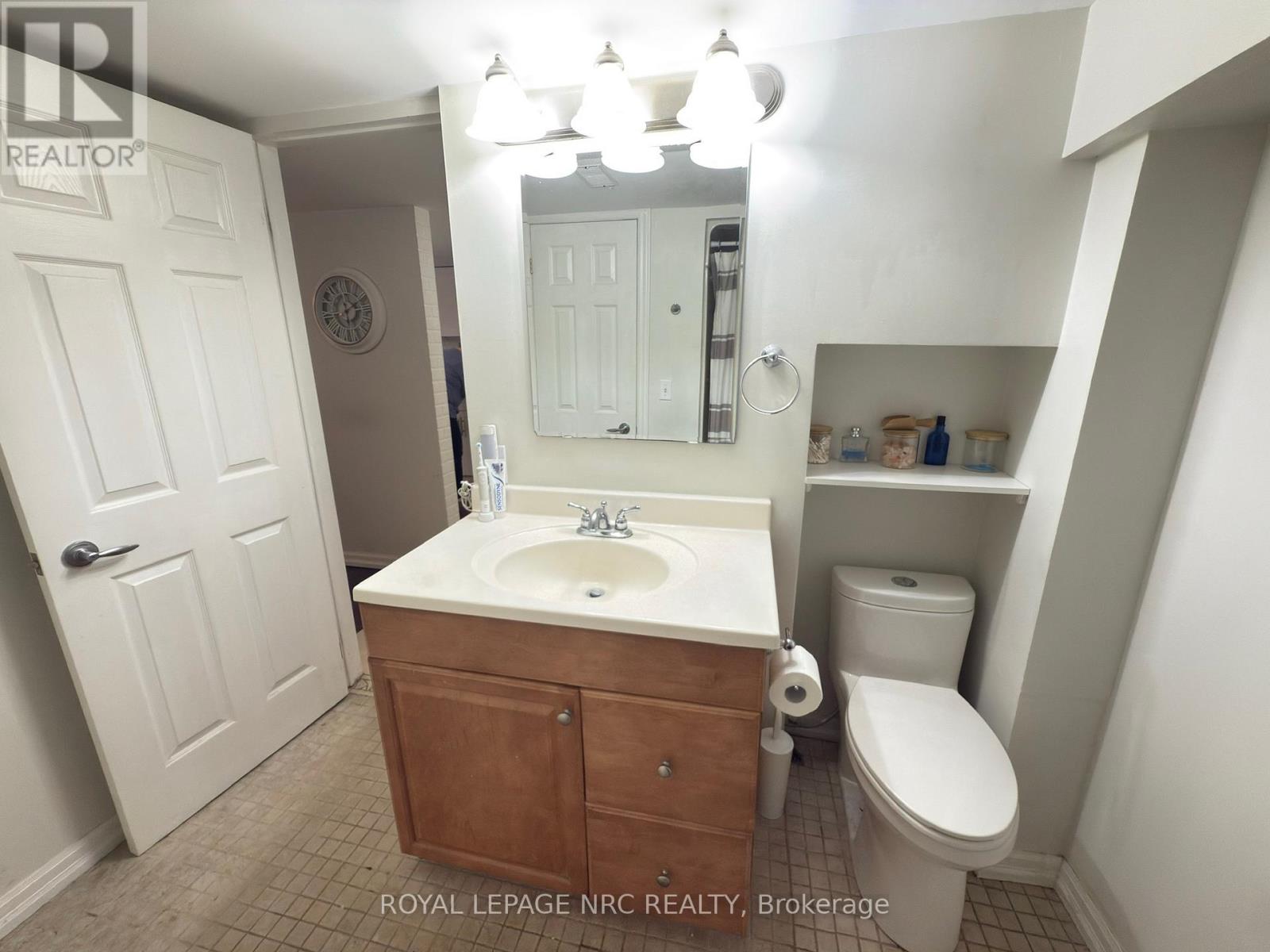 190 Carlton Street, St. Catharines, Ontario  L2R 1S4 - Photo 38 - X12574456