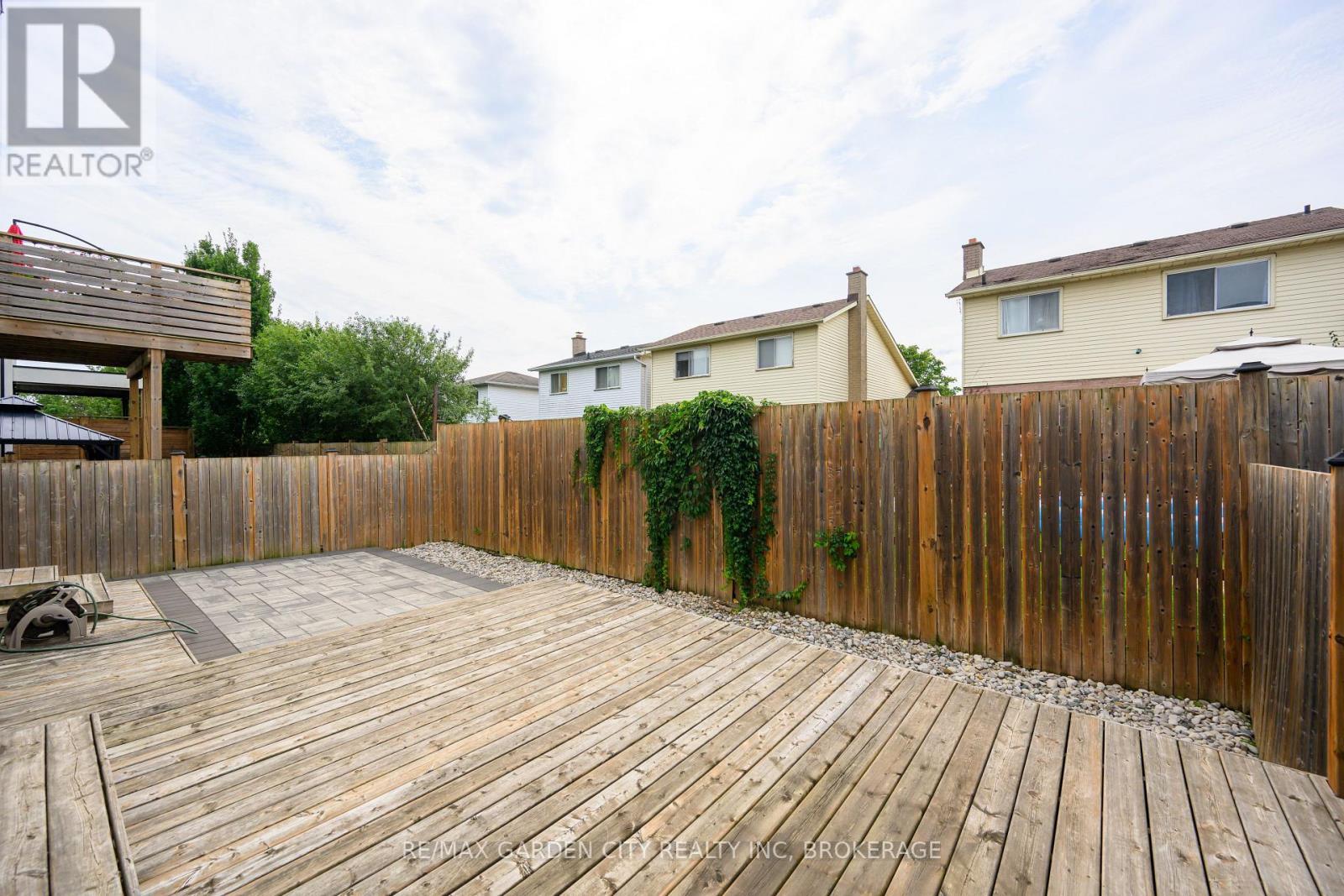 12 1/2 Beamer Court, Thorold, Ontario  L2V 0C9 - Photo 47 - X12574462