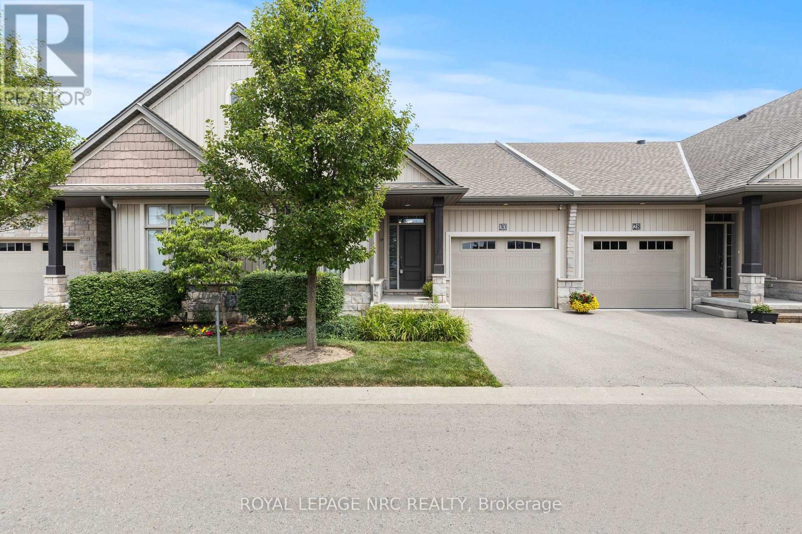 30 BLOSSOM COMMON, St. Catharines, Ontario