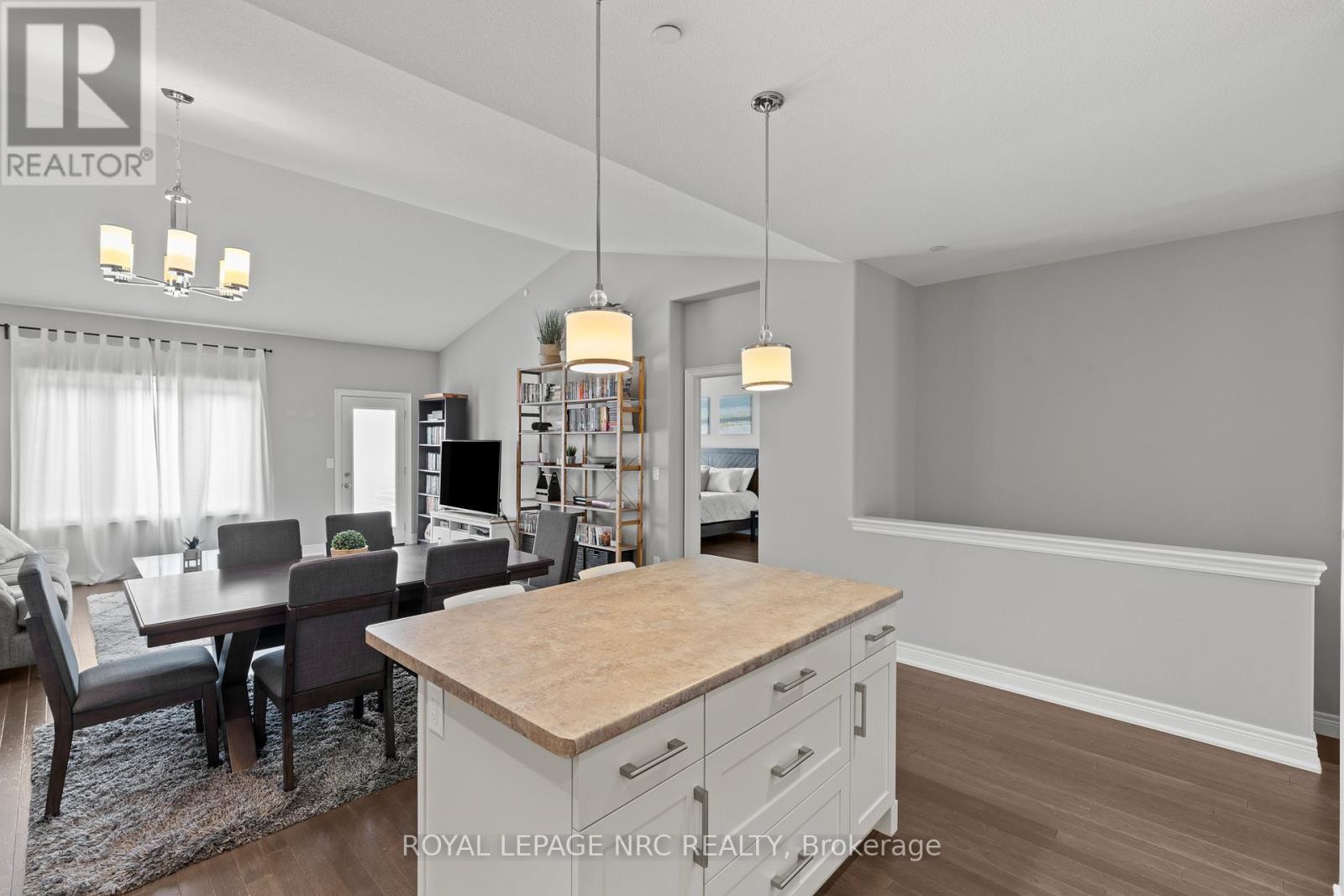 30 Blossom Common, St. Catharines, Ontario  L2M 0B3 - Photo 11 - X12574496