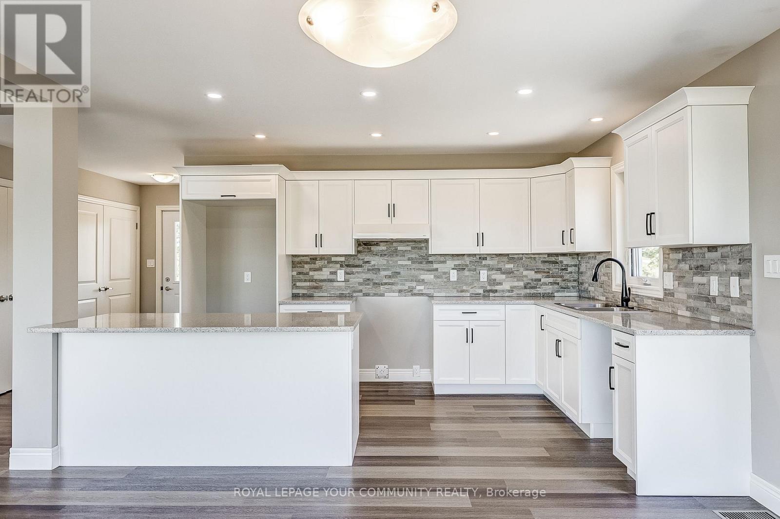 371 Linden Valley Road, Kawartha Lakes, Ontario  K0M 2T0 - Photo 11 - X12574256