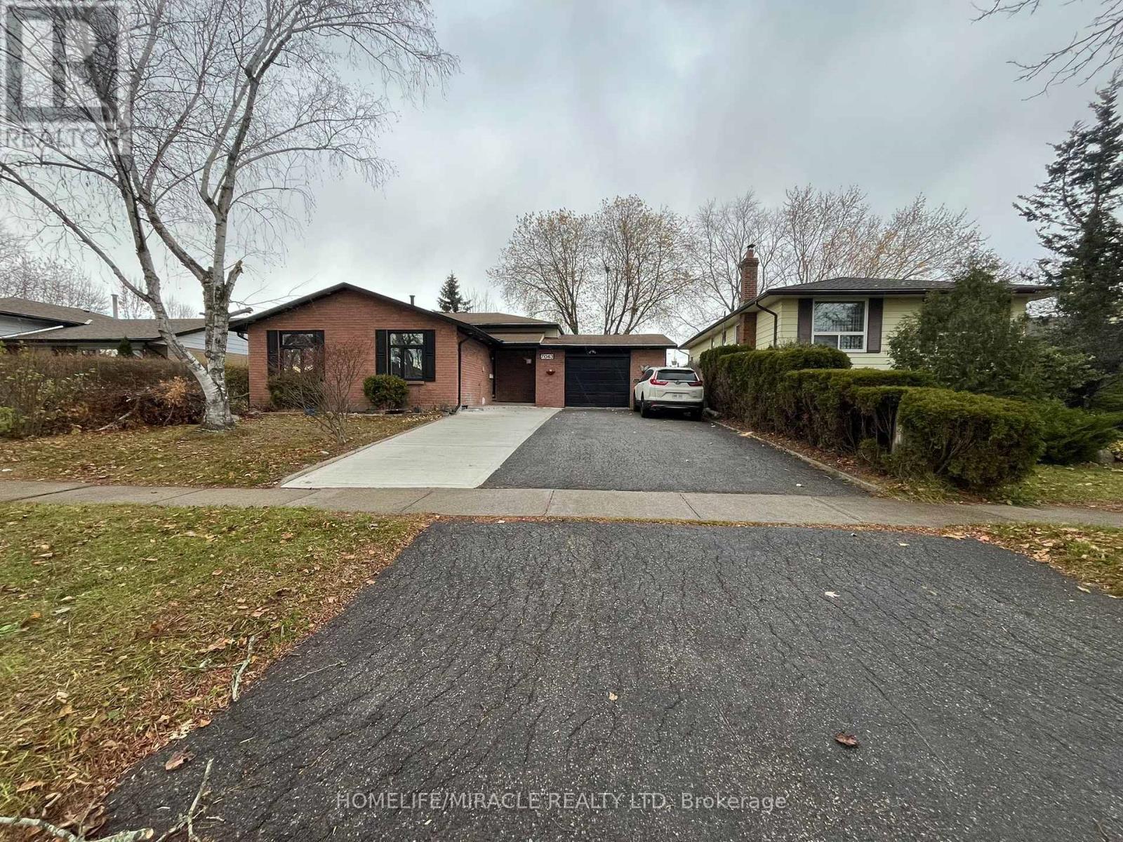 Uppers - Exclude Basement - 7043 Bonnie Street, Niagara Falls, Ontario  L2G 7N1 - Photo 2 - X12574286