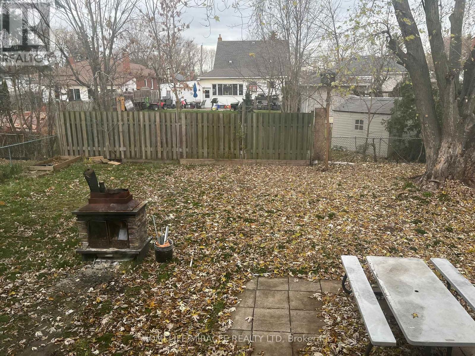 Uppers - Exclude Basement - 7043 Bonnie Street, Niagara Falls, Ontario  L2G 7N1 - Photo 46 - X12574286