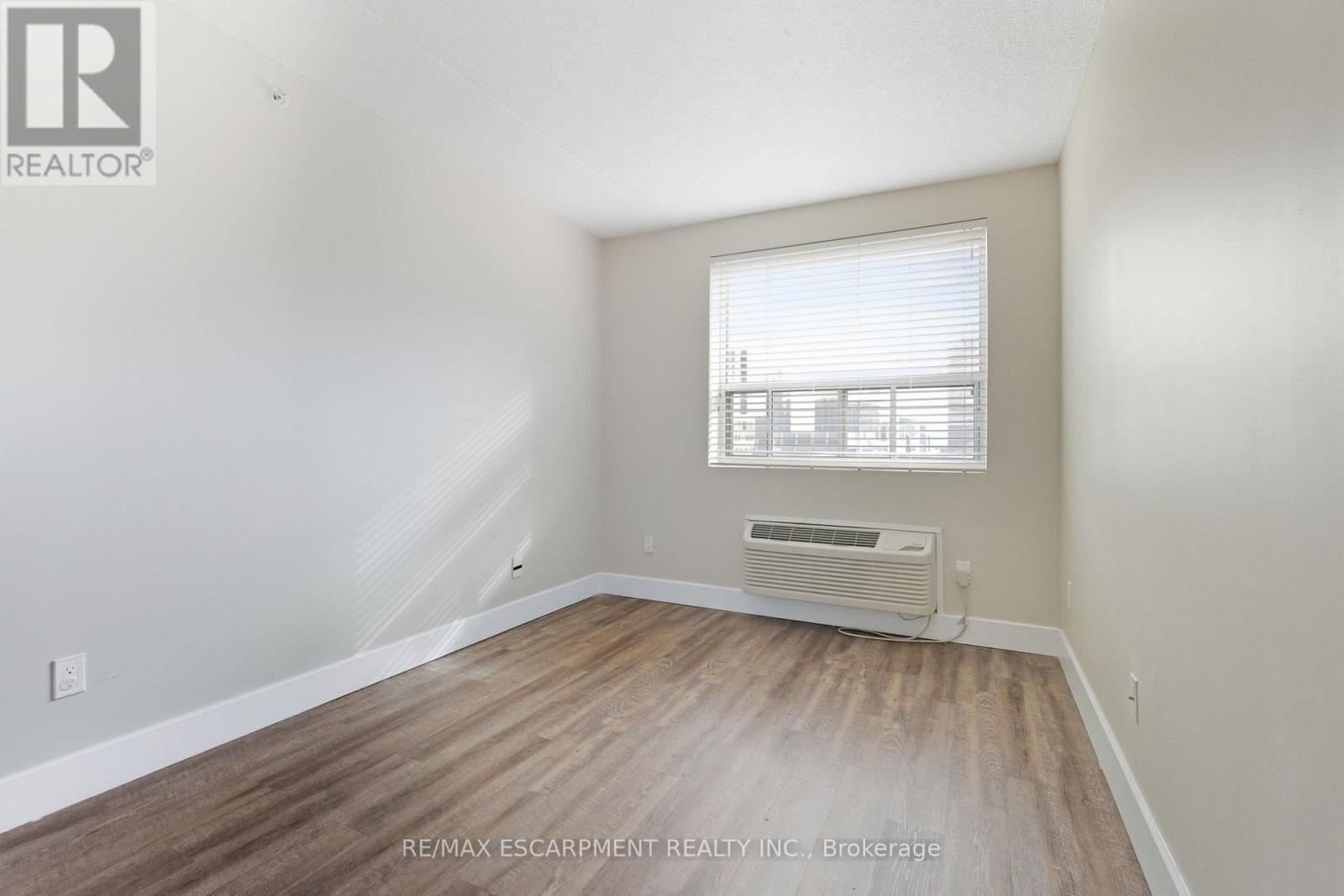 607 - 149 Main Street W, Hamilton, Ontario  L8P 1H9 - Photo 14 - X12574316