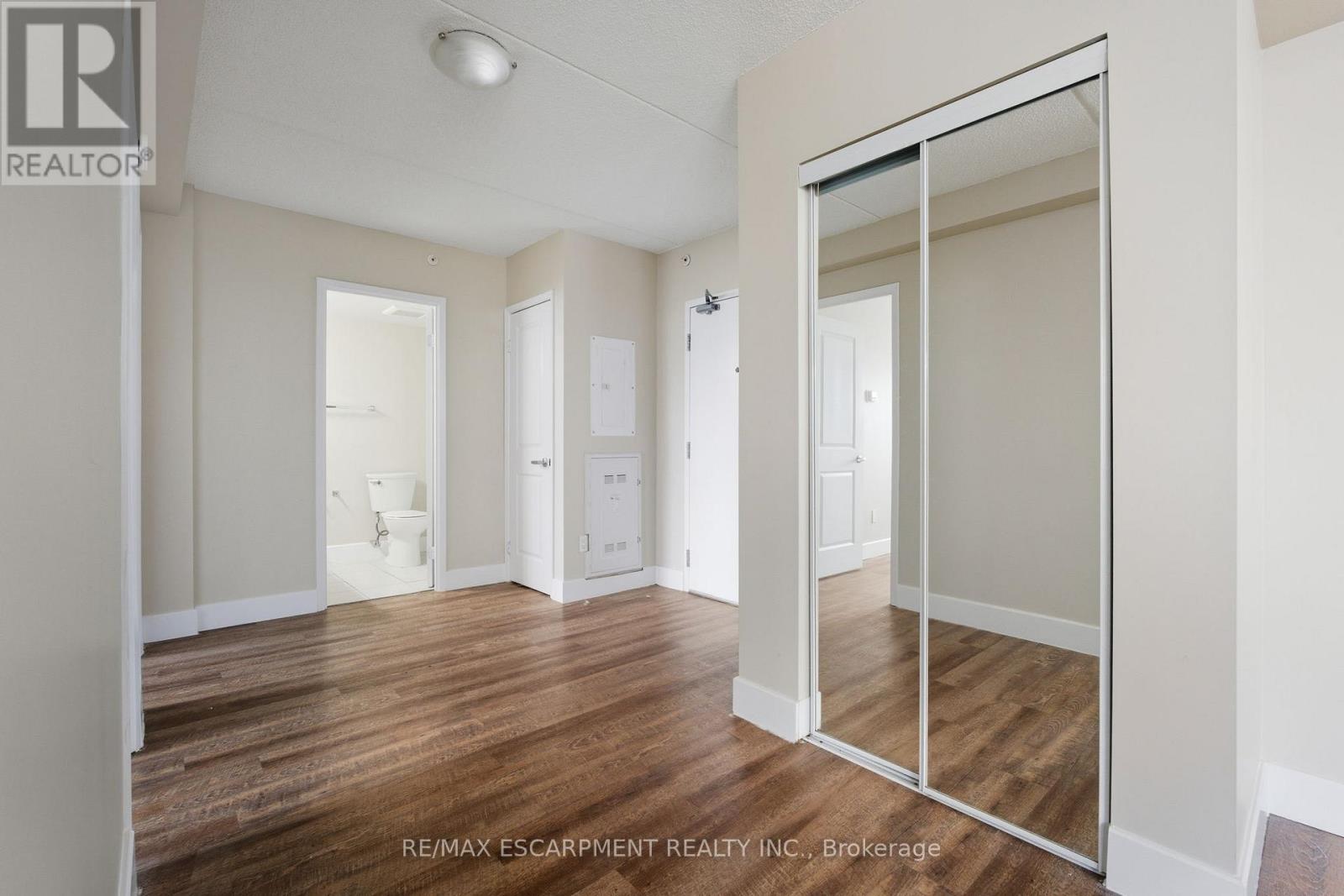 607 - 149 Main Street W, Hamilton, Ontario  L8P 1H9 - Photo 6 - X12574316