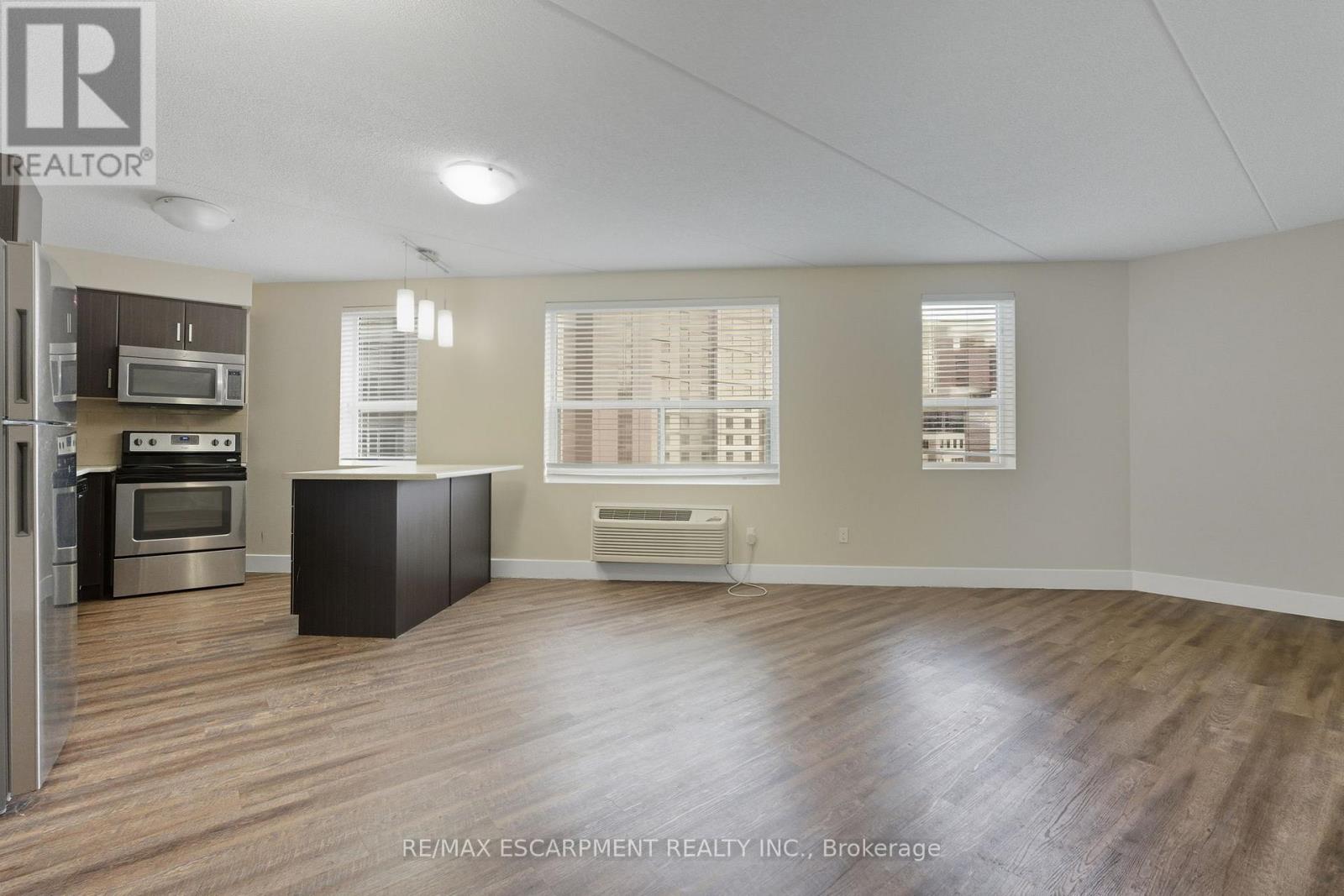 607 - 149 Main Street W, Hamilton, Ontario  L8P 1H9 - Photo 7 - X12574316