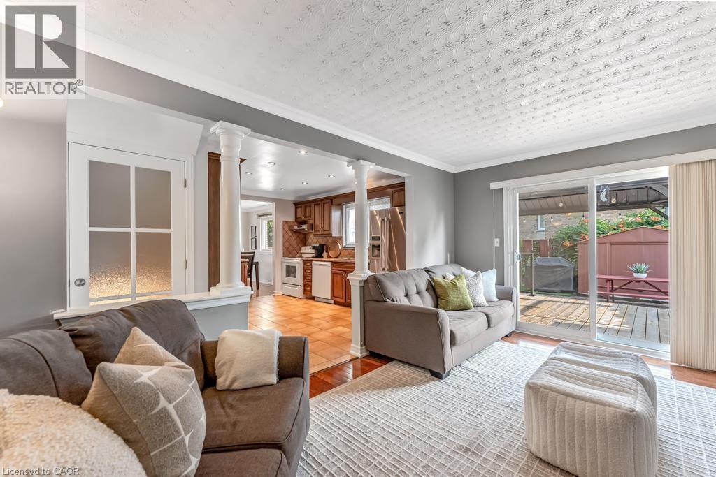 187 Guildwood Drive, Hamilton, Ontario  L9C 6W7 - Photo 12 - 40755994