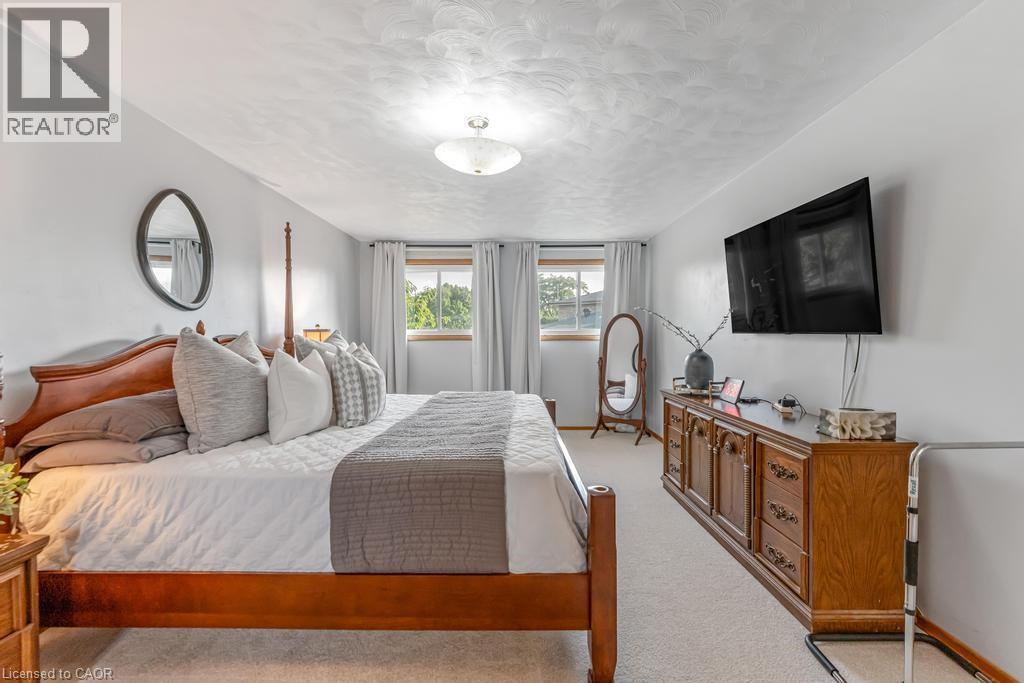 187 Guildwood Drive, Hamilton, Ontario  L9C 6W7 - Photo 18 - 40755994