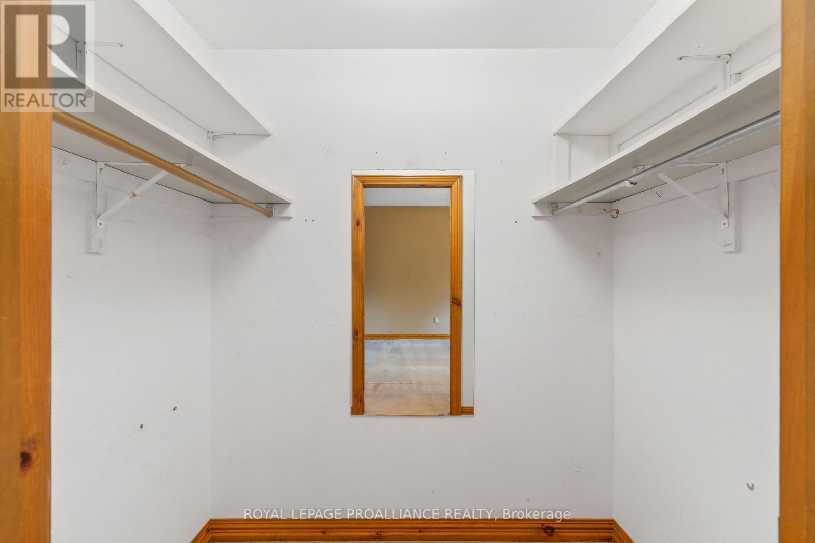 208 Beley Street, Brockville, Ontario  K6V 6Z8 - Photo 25 - X12574570