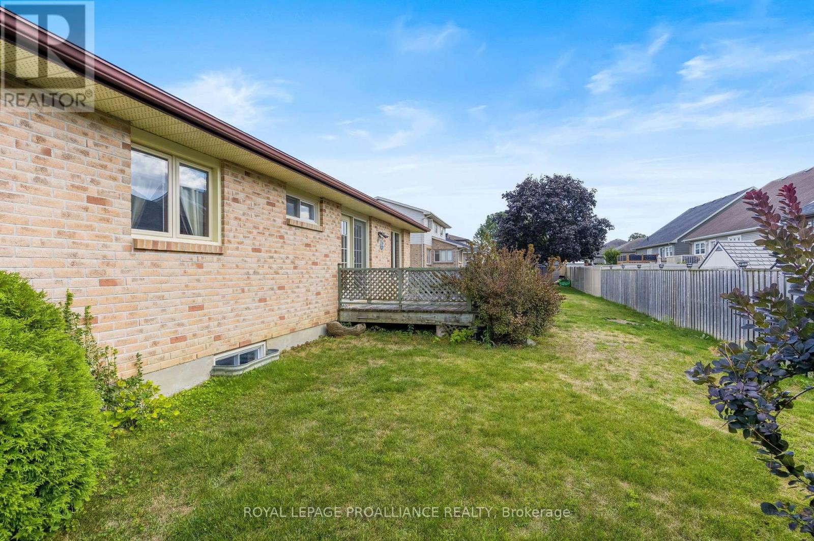 208 Beley Street, Brockville, Ontario  K6V 6Z8 - Photo 7 - X12574570