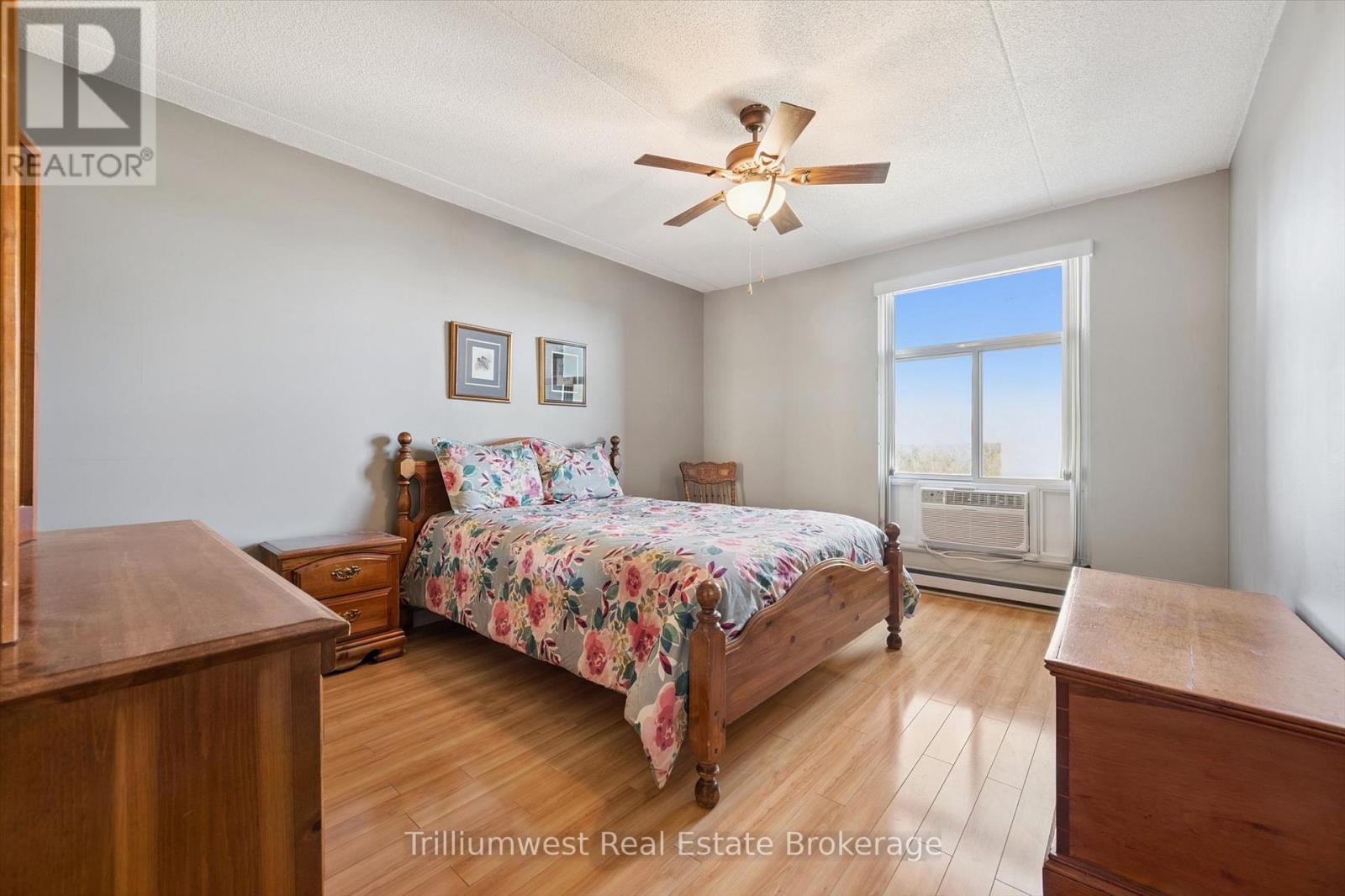 705 - 8 Christopher Court, Guelph, Ontario  N1G 4N7 - Photo 14 - X12574354