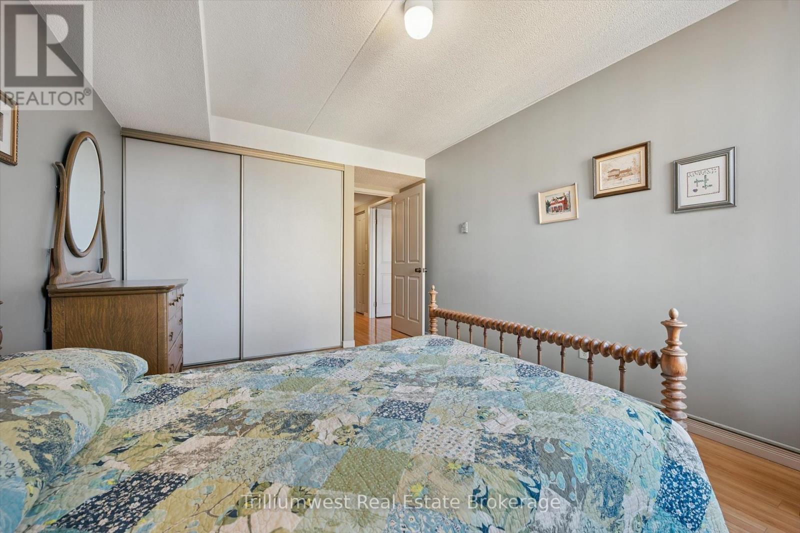 705 - 8 Christopher Court, Guelph, Ontario  N1G 4N7 - Photo 20 - X12574354