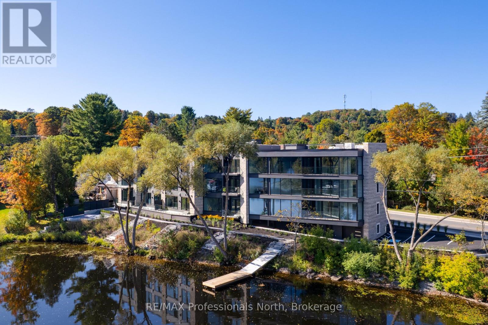 301 - 32 BRUNEL ROAD, Huntsville, Ontario