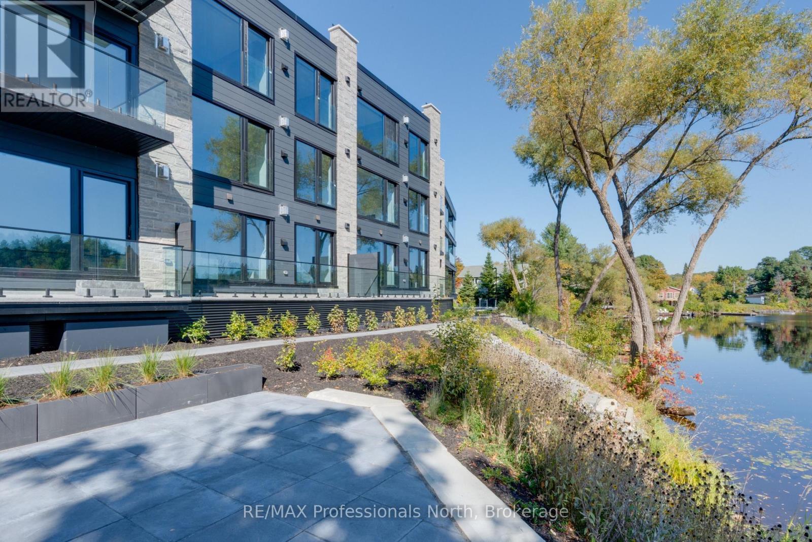 301 - 32 Brunel Road, Huntsville, Ontario P1H 1P5 - Photo 6 - X12574390