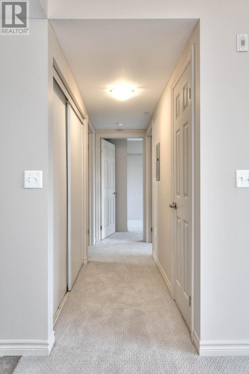 103 - 19 Waterford Drive, Guelph, Ontario  N1L 0G8 - Photo 11 - X12574460