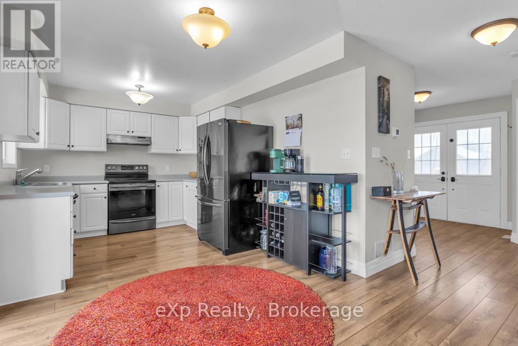 17 Dogwood Drive, Tillsonburg, Ontario  N4G 5S5 - Photo 10 - X12574486