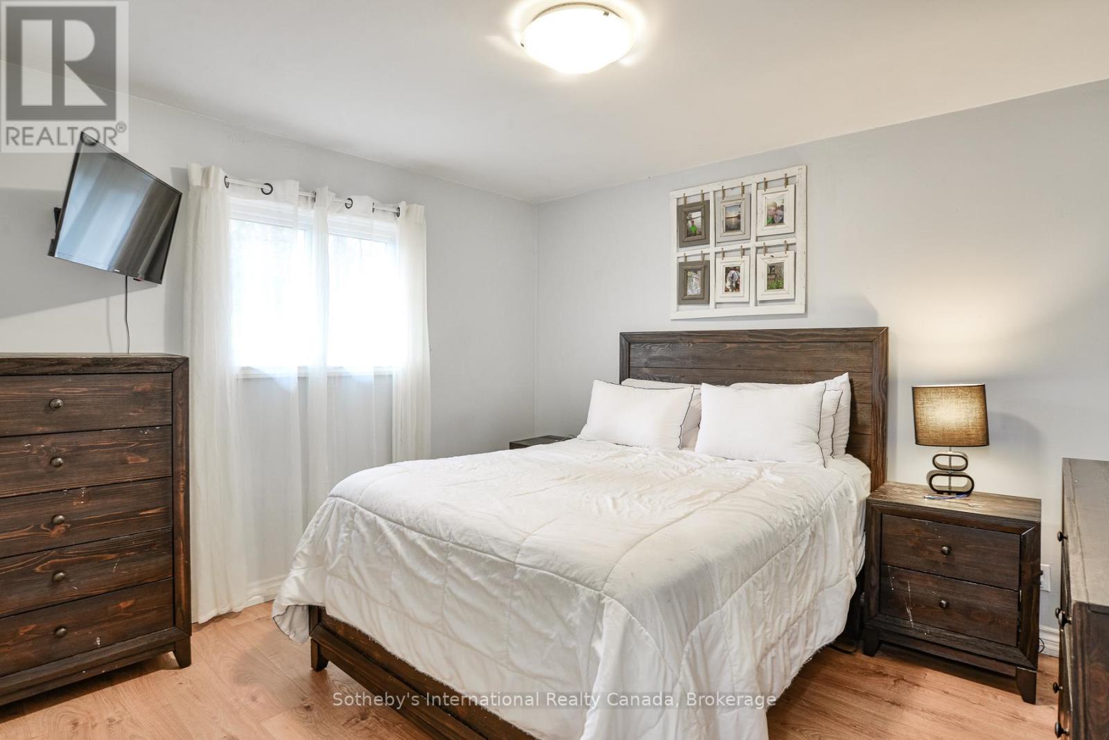 115 Segwun Boulevard, Gravenhurst, Ontario  P1P 1C5 - Photo 10 - X12574536