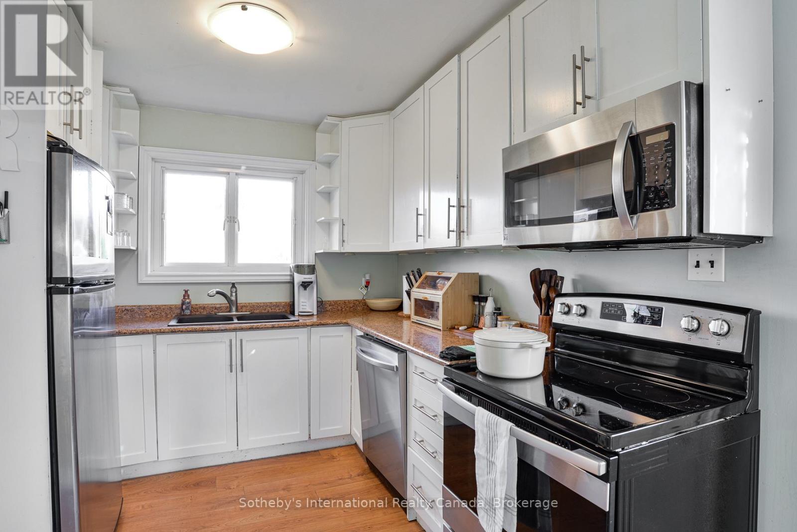 115 Segwun Boulevard, Gravenhurst, Ontario  P1P 1C5 - Photo 15 - X12574536