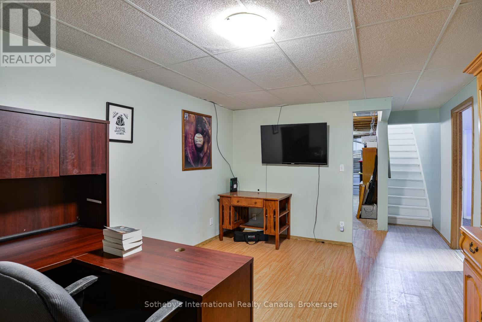 115 Segwun Boulevard, Gravenhurst, Ontario  P1P 1C5 - Photo 18 - X12574536