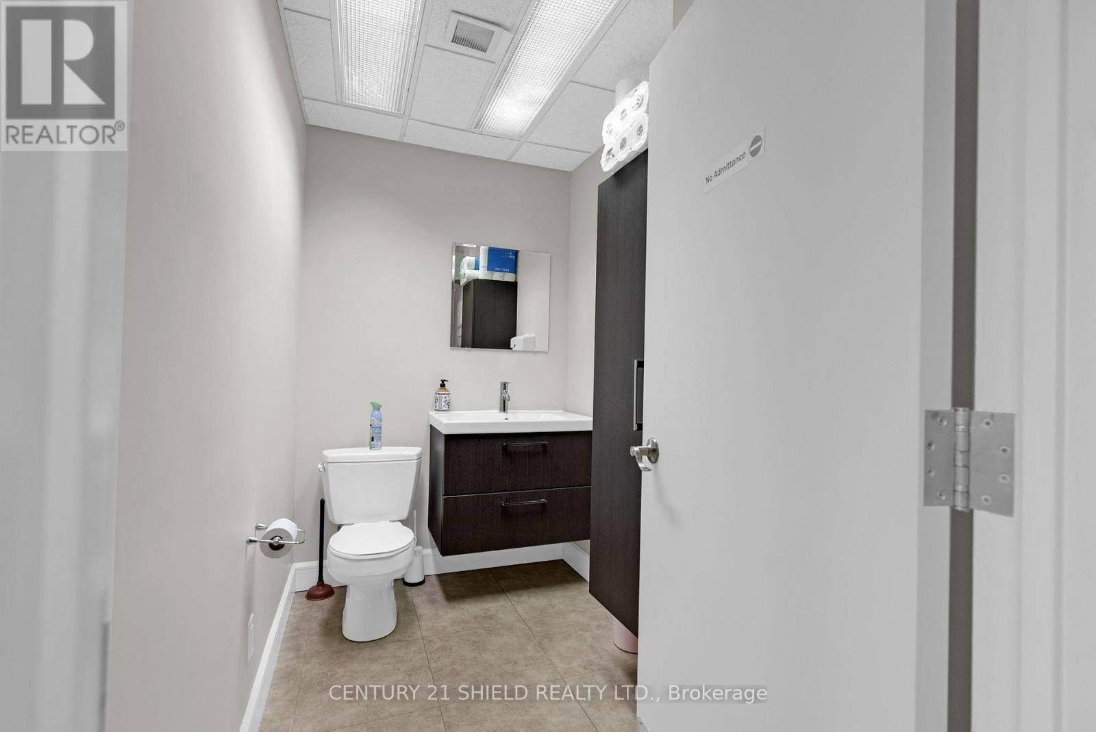 110 - 820 Mcconnell Avenue, Cornwall, Ontario  K6H 4M4 - Photo 5 - X12574572