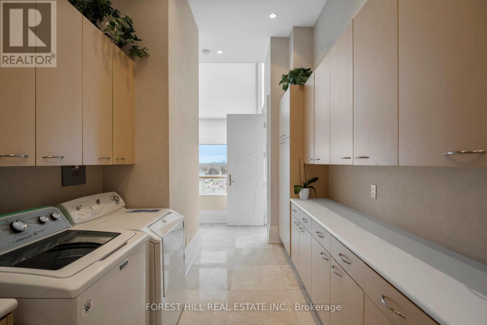 Uph - 1 Cordoba Drive, Vaughan, Ontario  L4J 8S3 - Photo 12 - N12571428