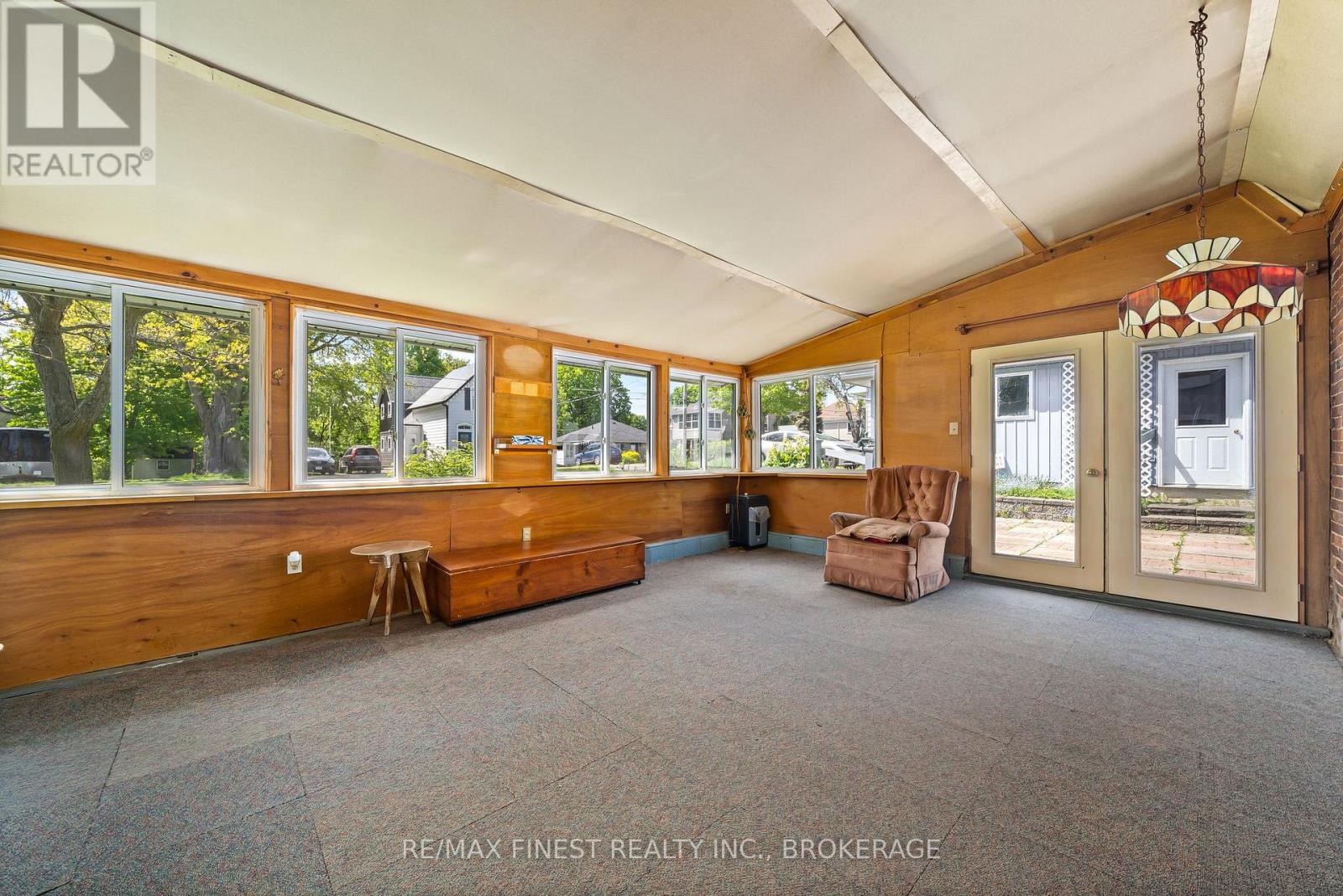 8 Catherine Street, Prince Edward County, Ontario  K0K 2T0 - Photo 7 - X12467886