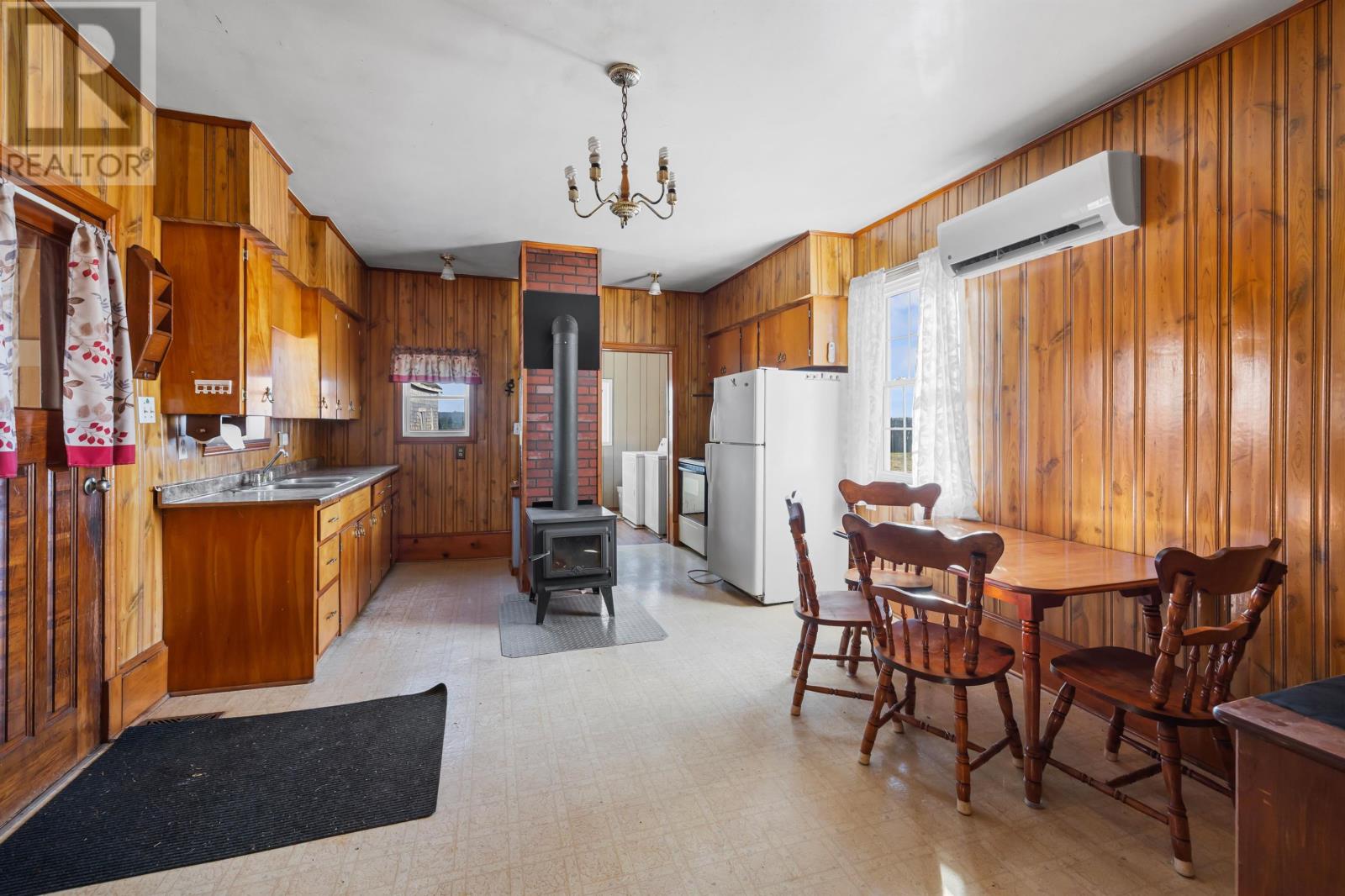 2471 Selkirk Road, Iona, Prince Edward Island  C0A 1A0 - Photo 8 - 202528511