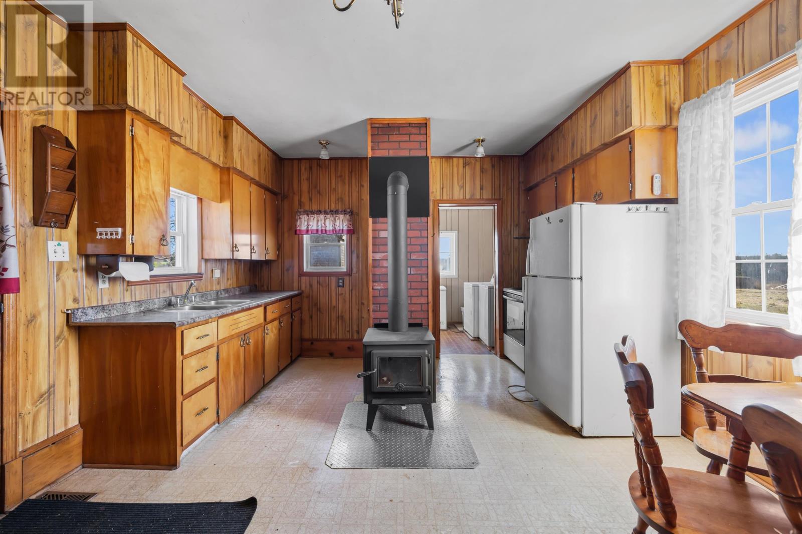 2471 Selkirk Road, Iona, Prince Edward Island  C0A 1A0 - Photo 9 - 202528511