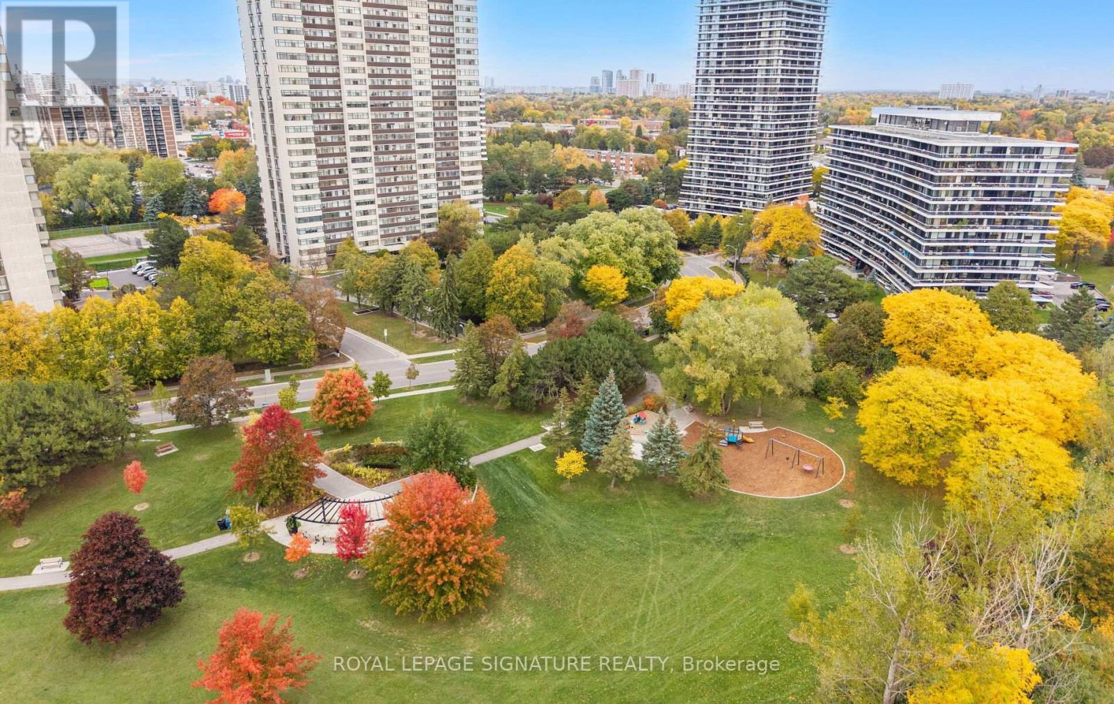 240 - 15 Coneflower Crescent, Toronto, Ontario  M2R 0A5 - Photo 43 - C12574412