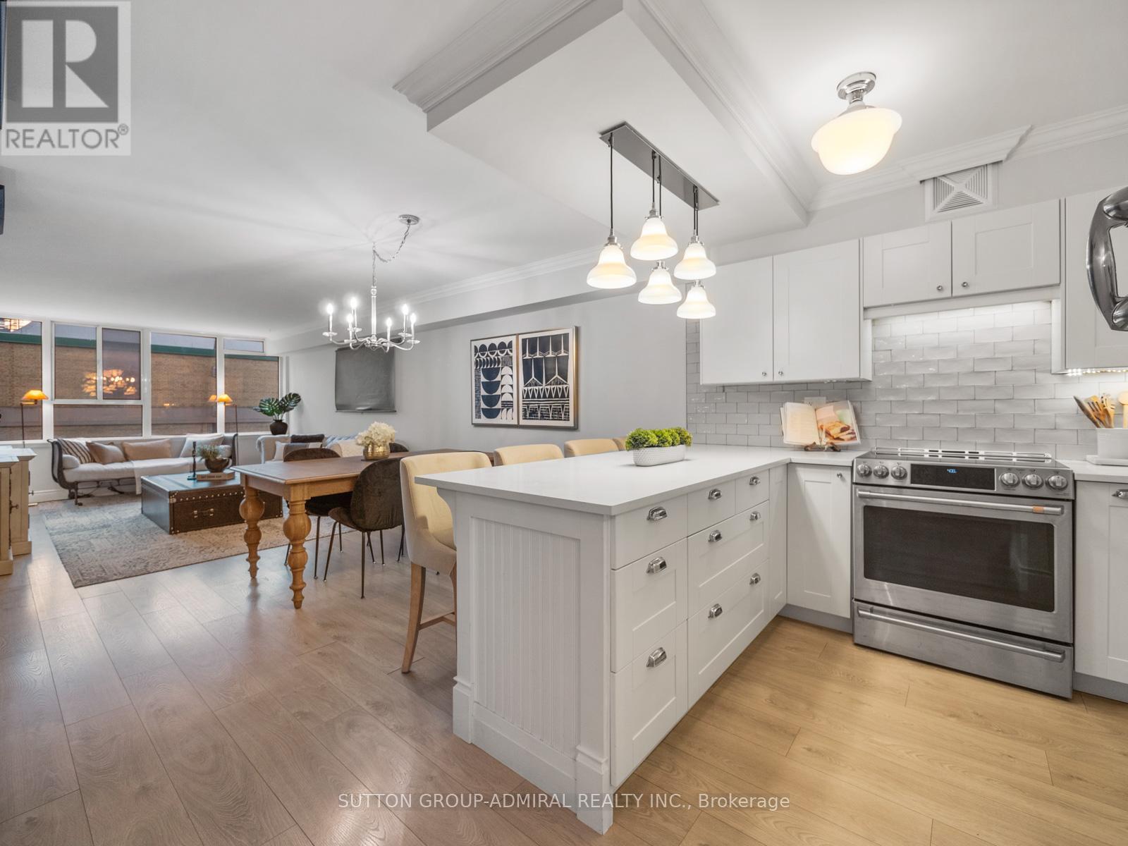 810 - 45 CARLTON STREET, Toronto, Ontario