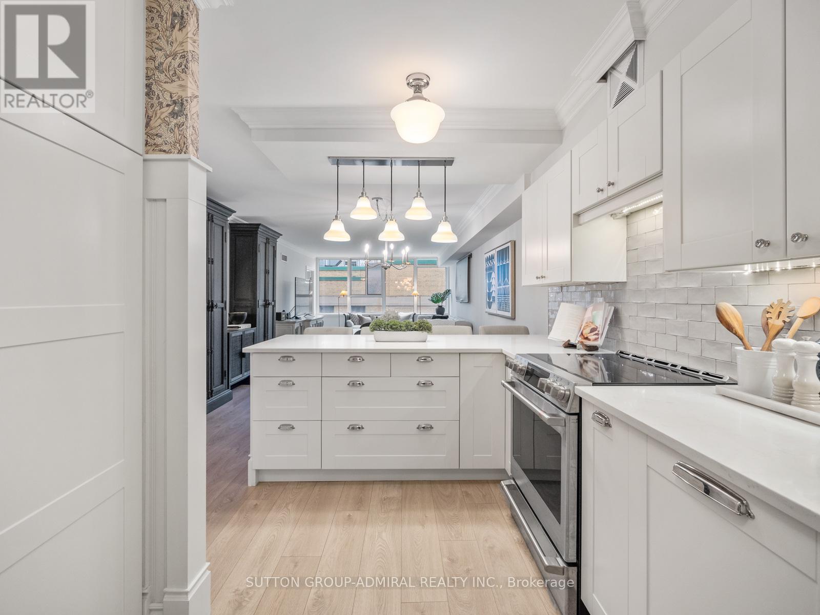 810 - 45 Carlton Street, Toronto, Ontario  M5B 2H9 - Photo 9 - C12574414