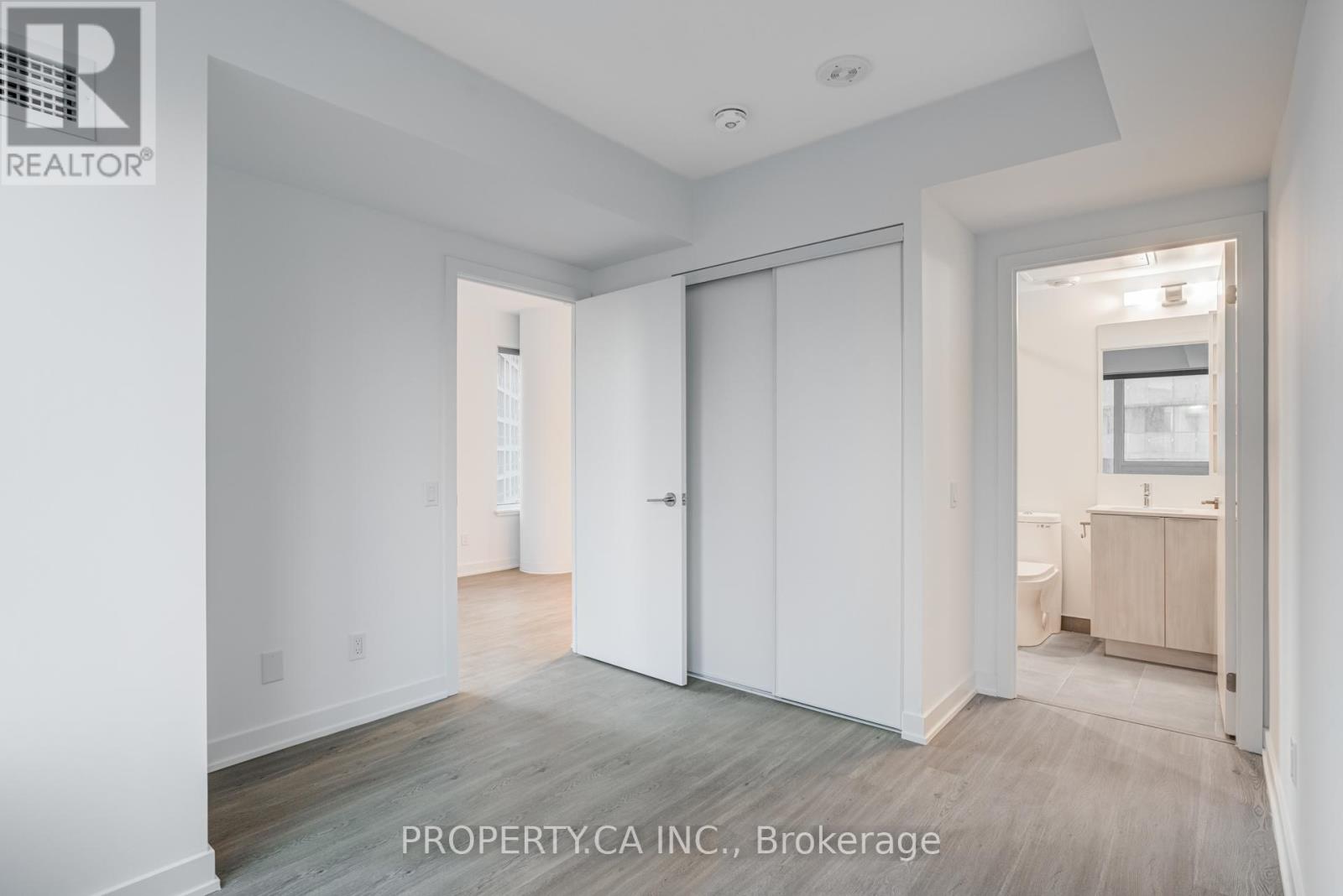 2116 - 8 Wellesley Street W, Toronto, Ontario  M4Y 0J5 - Photo 17 - C12574420