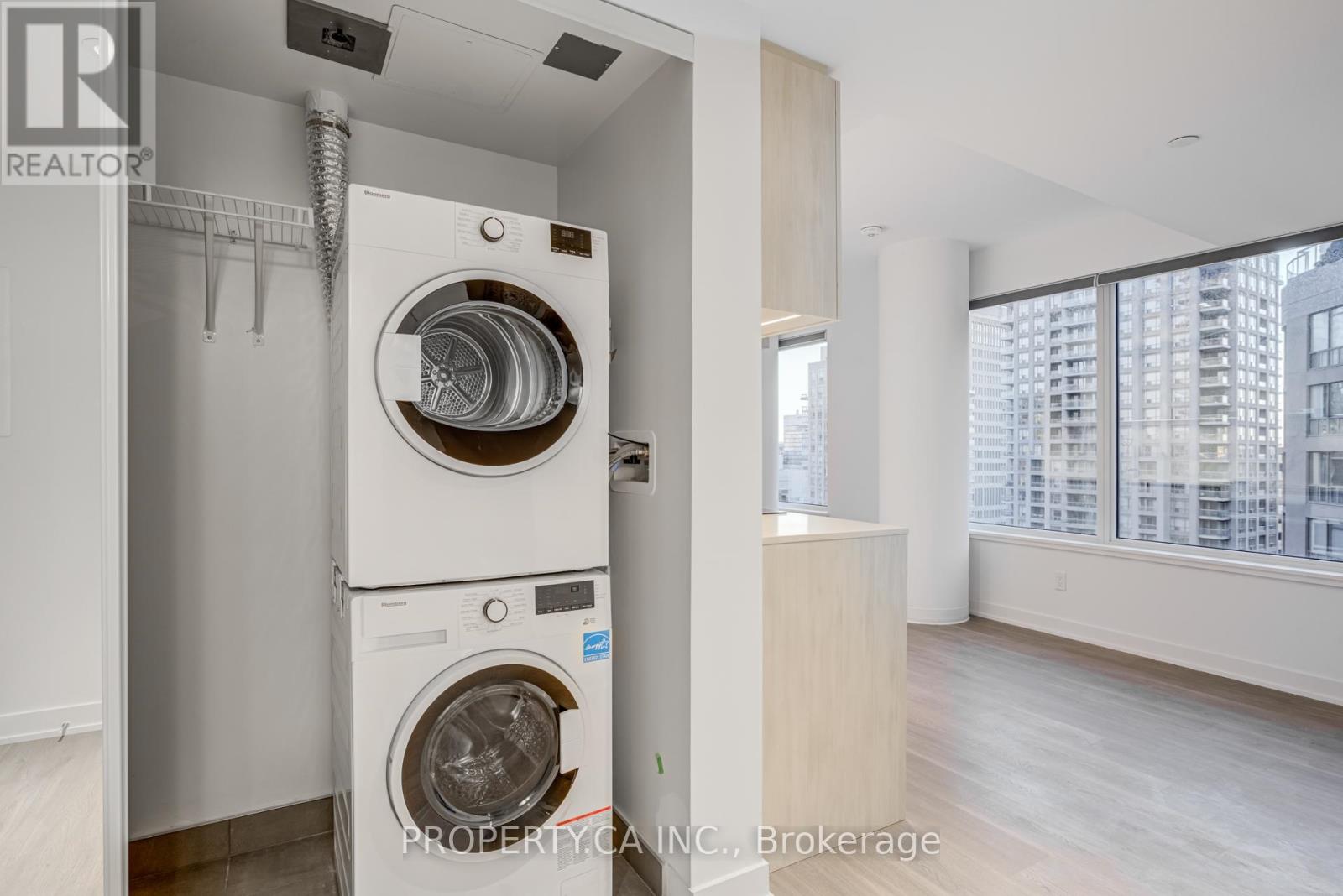 2116 - 8 Wellesley Street W, Toronto, Ontario  M4Y 0J5 - Photo 24 - C12574420