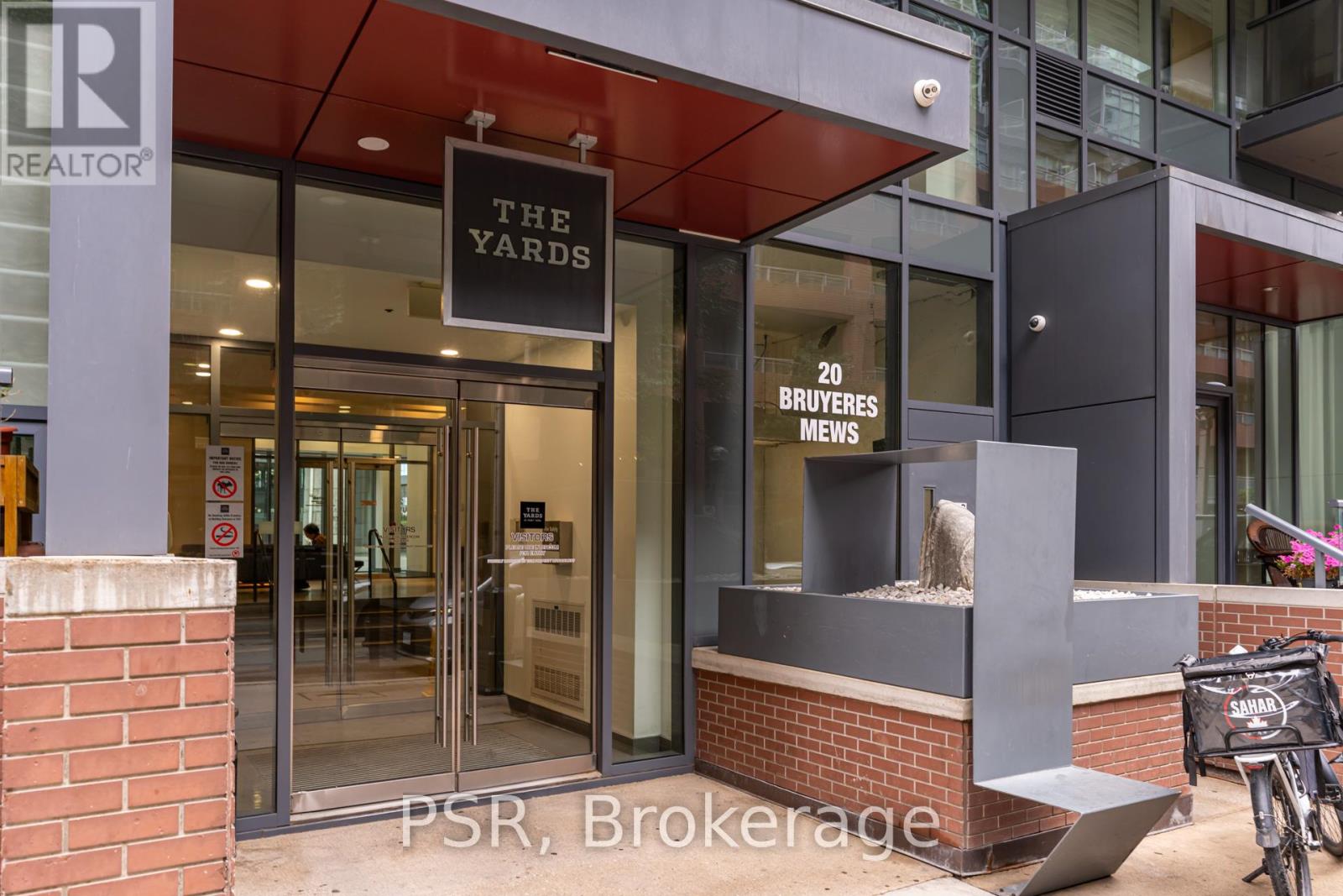 630 - 20 Bruyeres Mews, Toronto, Ontario  M5V 0G8 - Photo 4 - C12574440