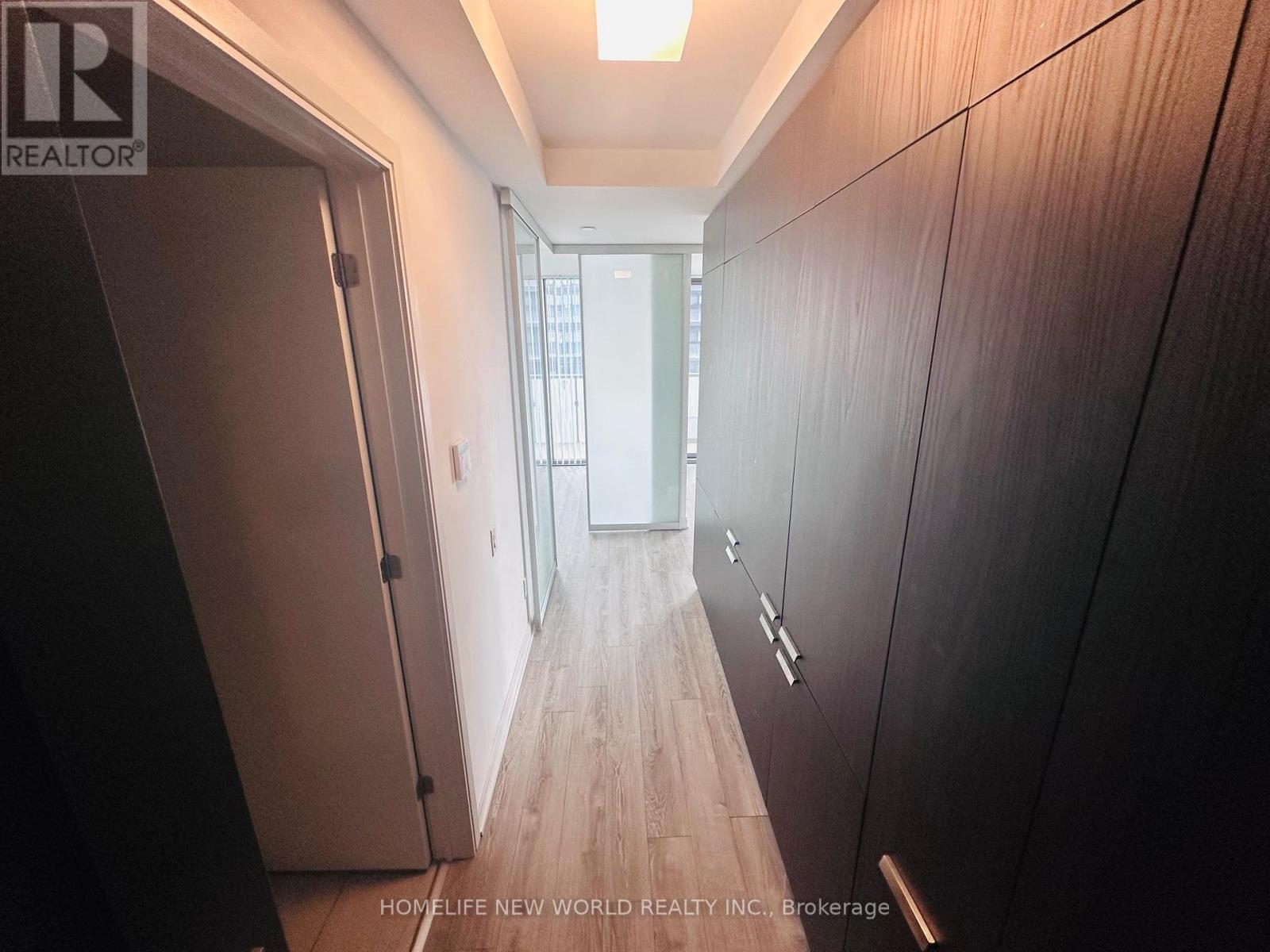 1415 - 50 Charles Street E, Toronto, Ontario  M4Y 0C3 - Photo 2 - C12574442