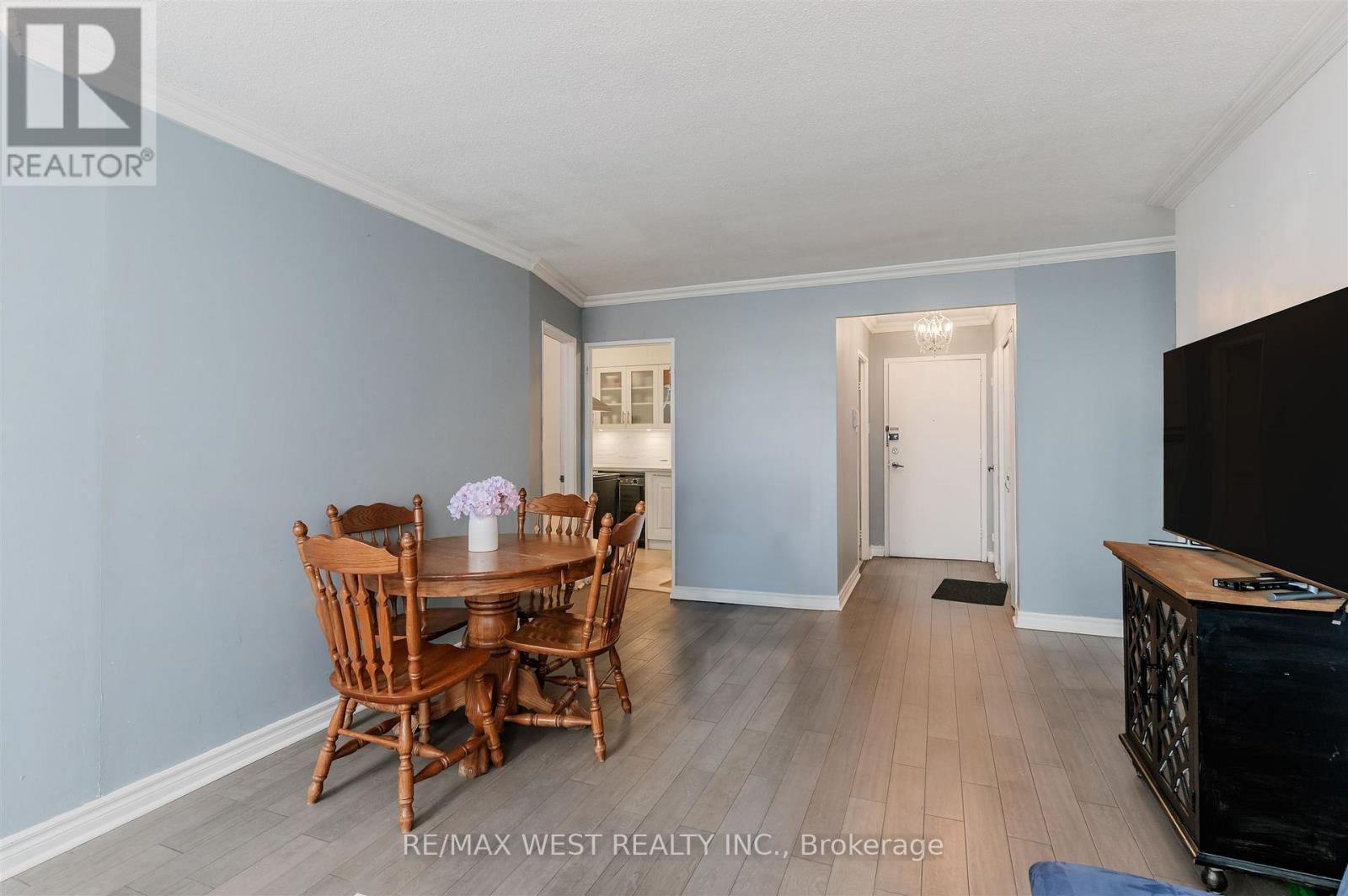 904 - 130 Neptune Drive, Toronto, Ontario  M6A 1X5 - Photo 10 - C12574504