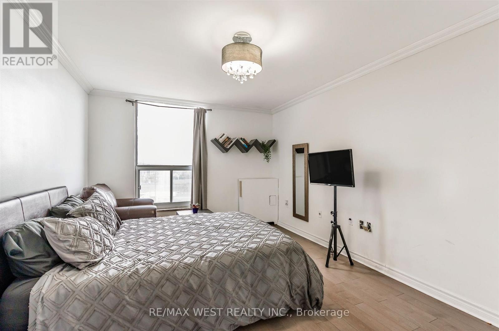 904 - 130 Neptune Drive, Toronto, Ontario  M6A 1X5 - Photo 21 - C12574504