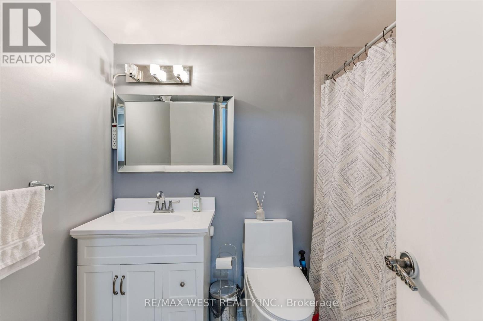 904 - 130 Neptune Drive, Toronto, Ontario  M6A 1X5 - Photo 32 - C12574504