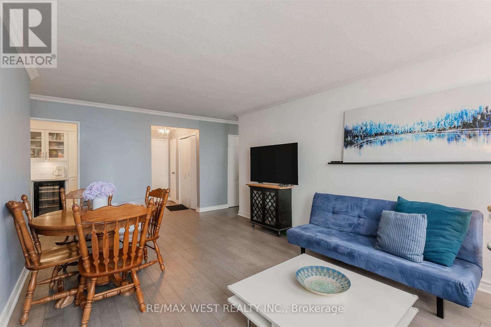904 - 130 Neptune Drive, Toronto, Ontario  M6A 1X5 - Photo 9 - C12574504