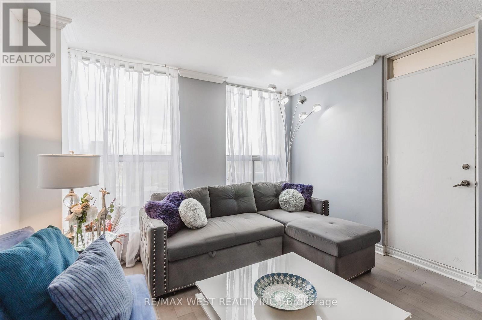 904 - 130 Neptune Drive, Toronto, Ontario  M6A 1X5 - Photo 14 - C12574518